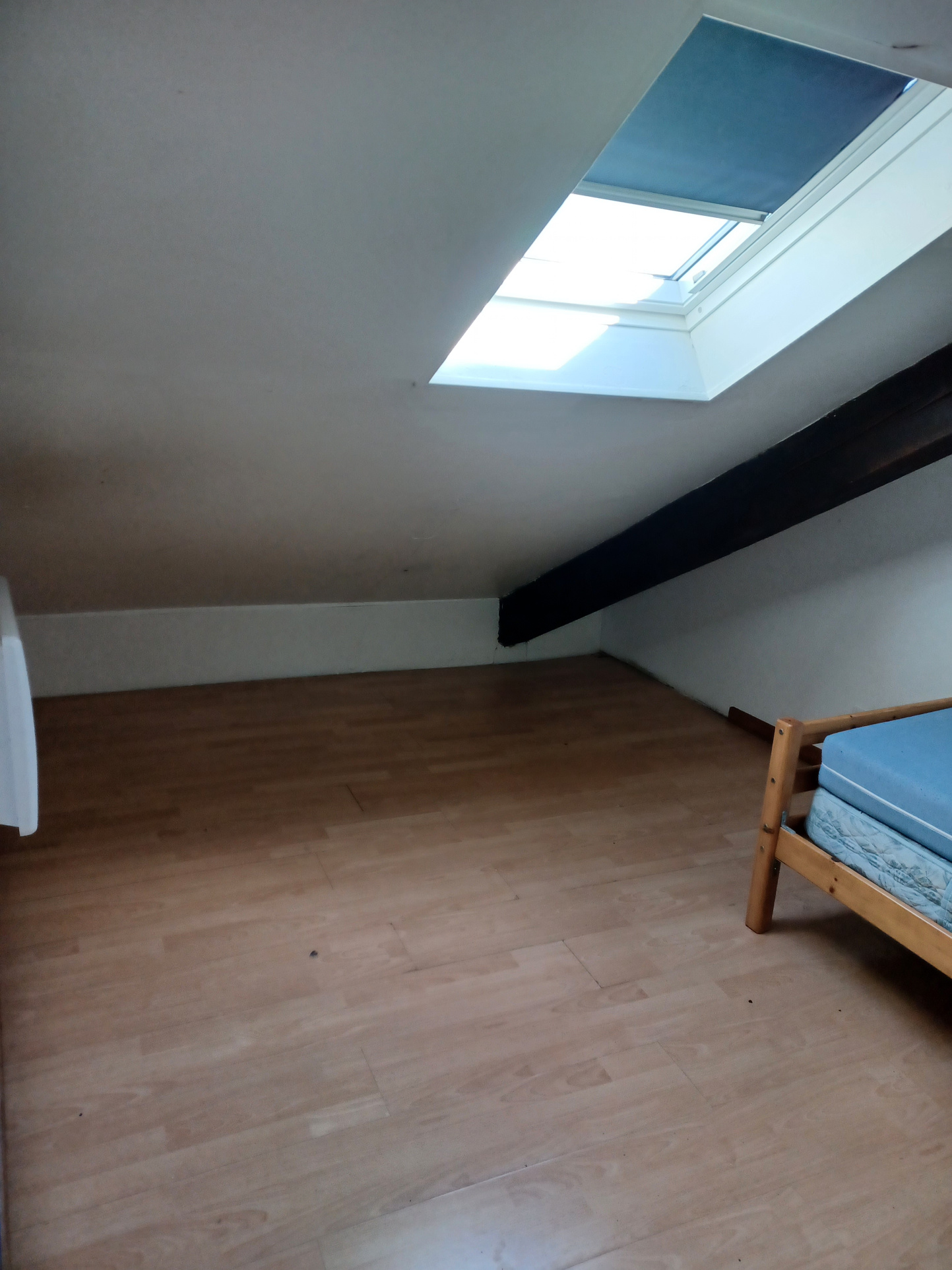 Petit appartement meublé en centre-ville.