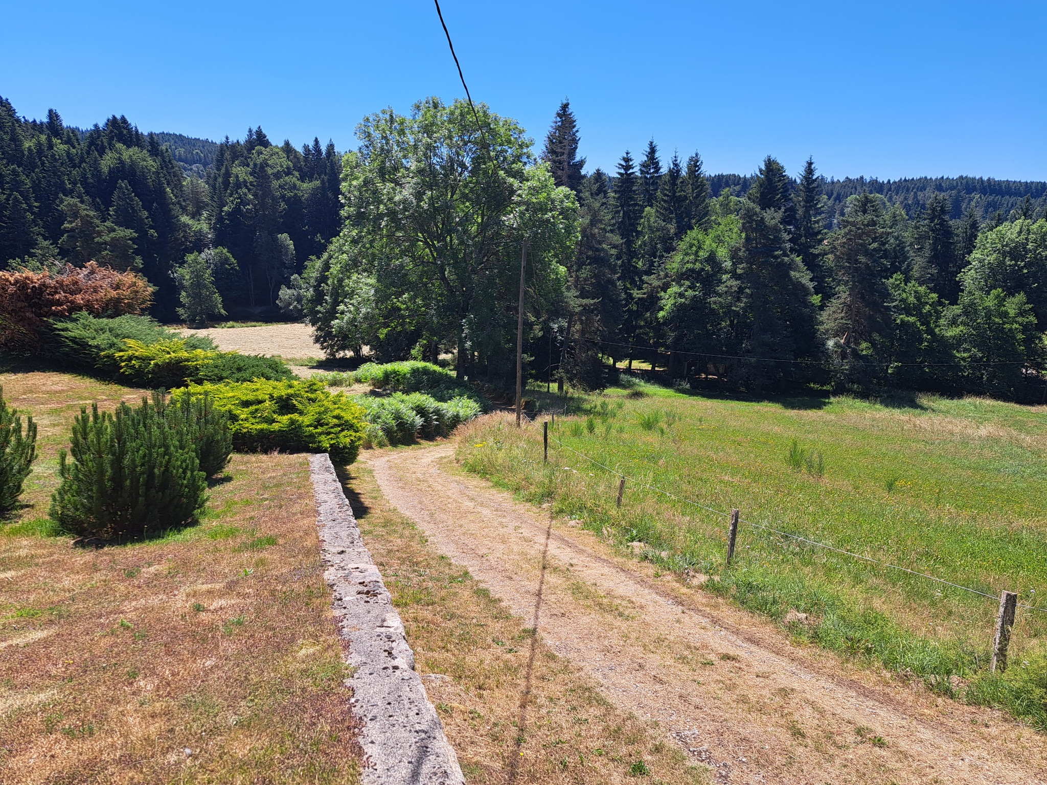 Vue exceptionnelle entre le Chambon sur LIgnon et le Mazet Saint Voy