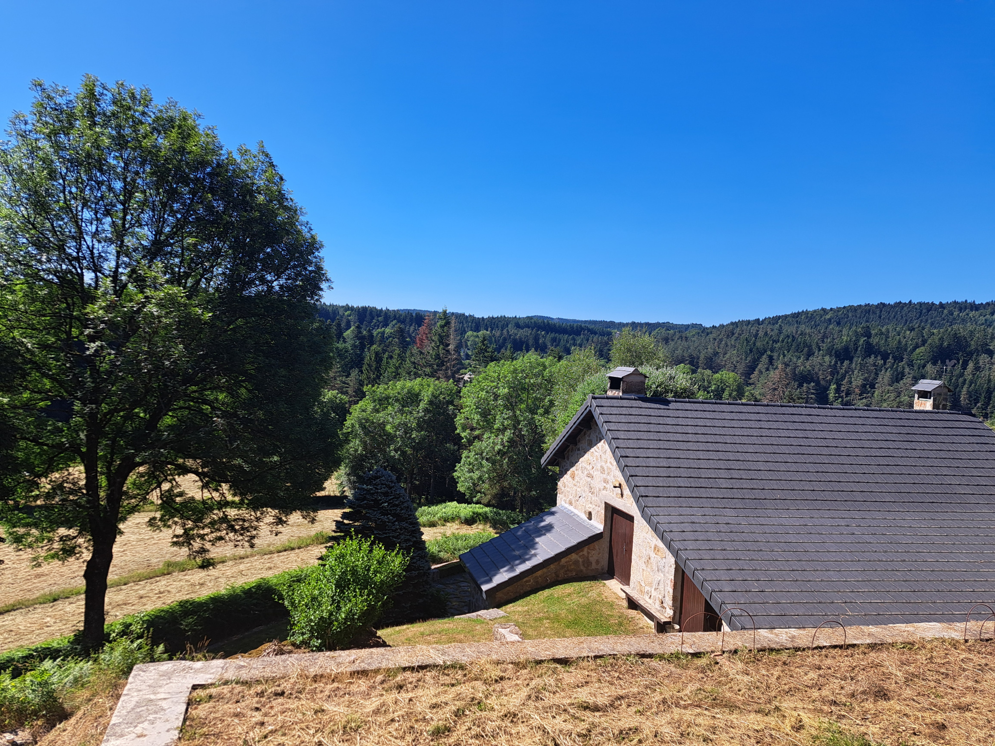 Vue exceptionnelle entre le Chambon sur LIgnon et le Mazet Saint Voy