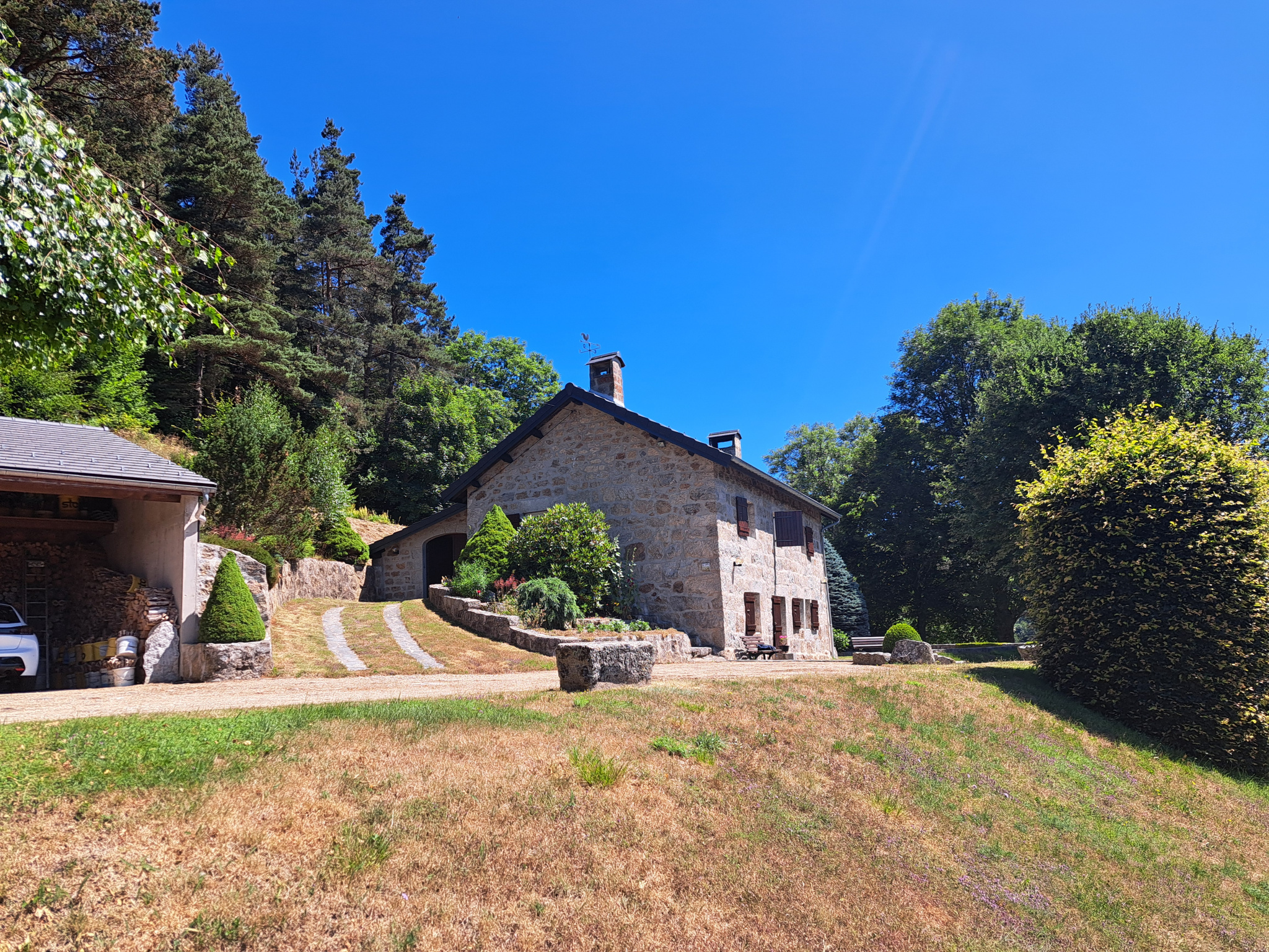 Vue exceptionnelle entre le Chambon sur LIgnon et le Mazet Saint Voy