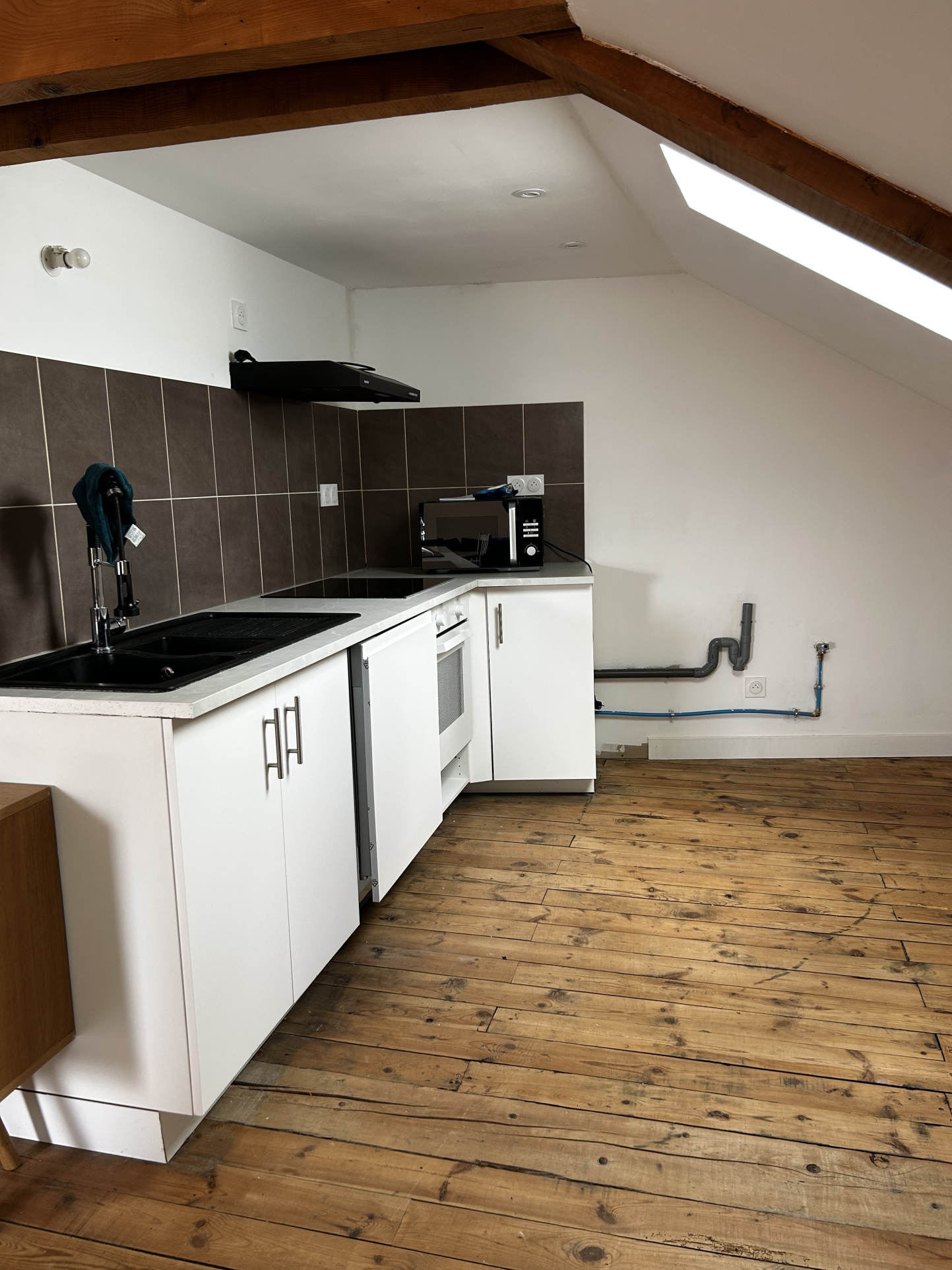 TRES BEL APPARTEMENT A DEUX PAS DU CENTRE VILLE