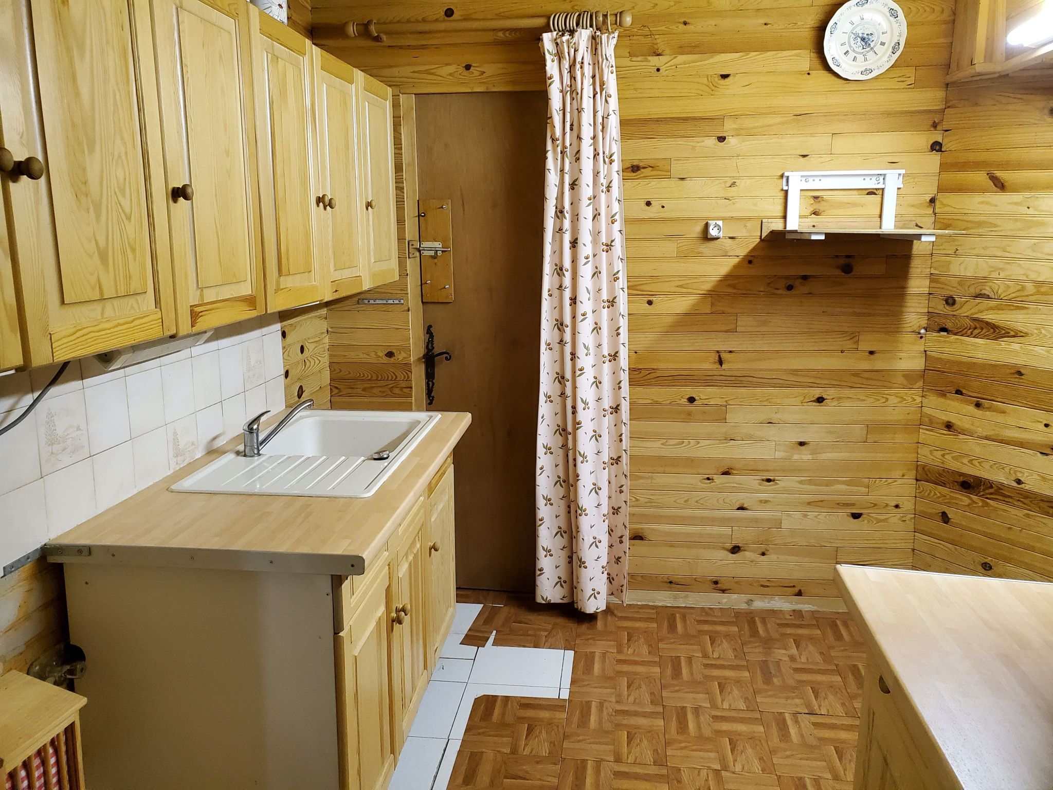 Maison en pierres avec 1 200 m2 de terrain attenant