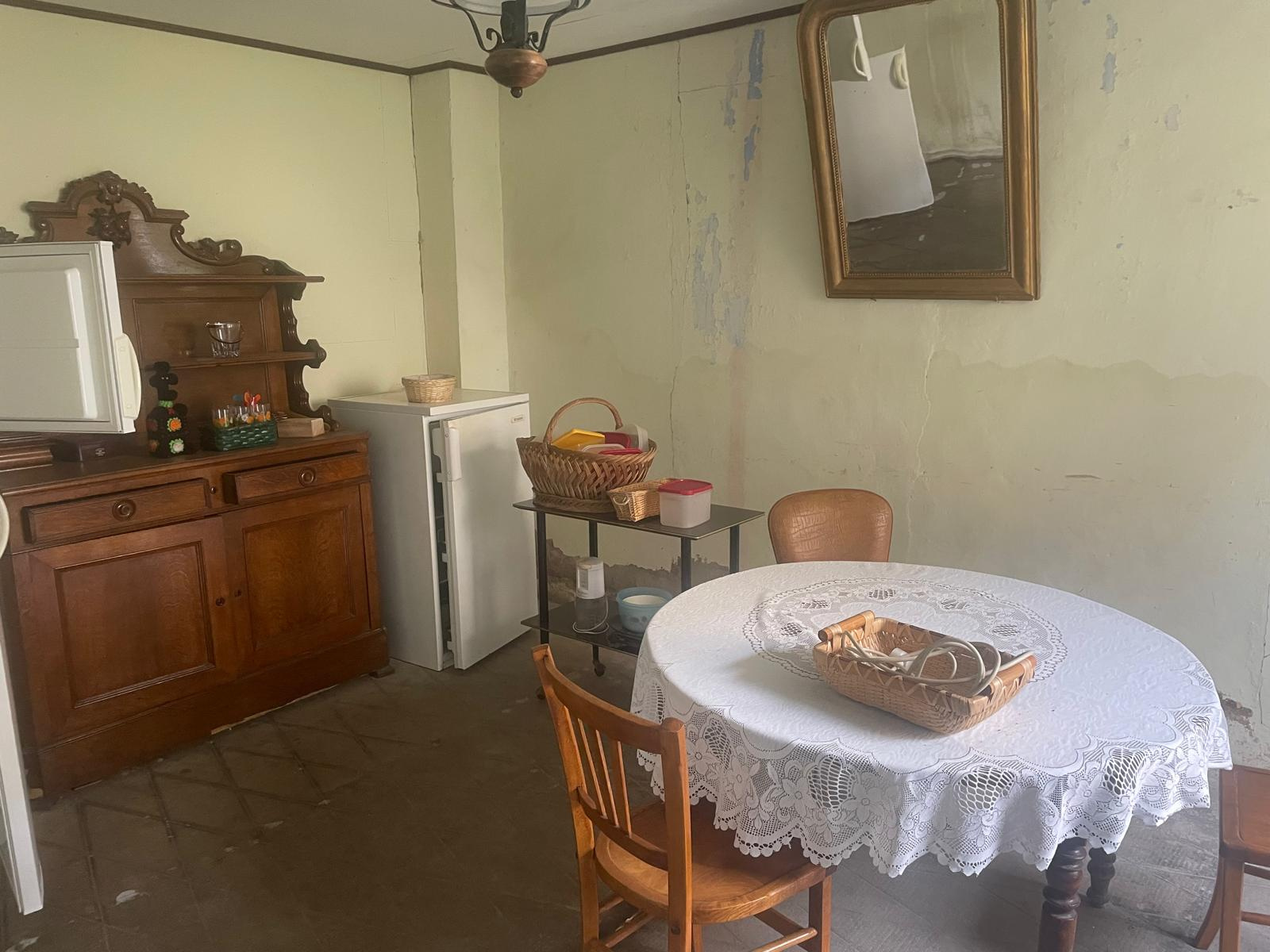 Joli corps de ferme avec un terrain attenant de 650 m2