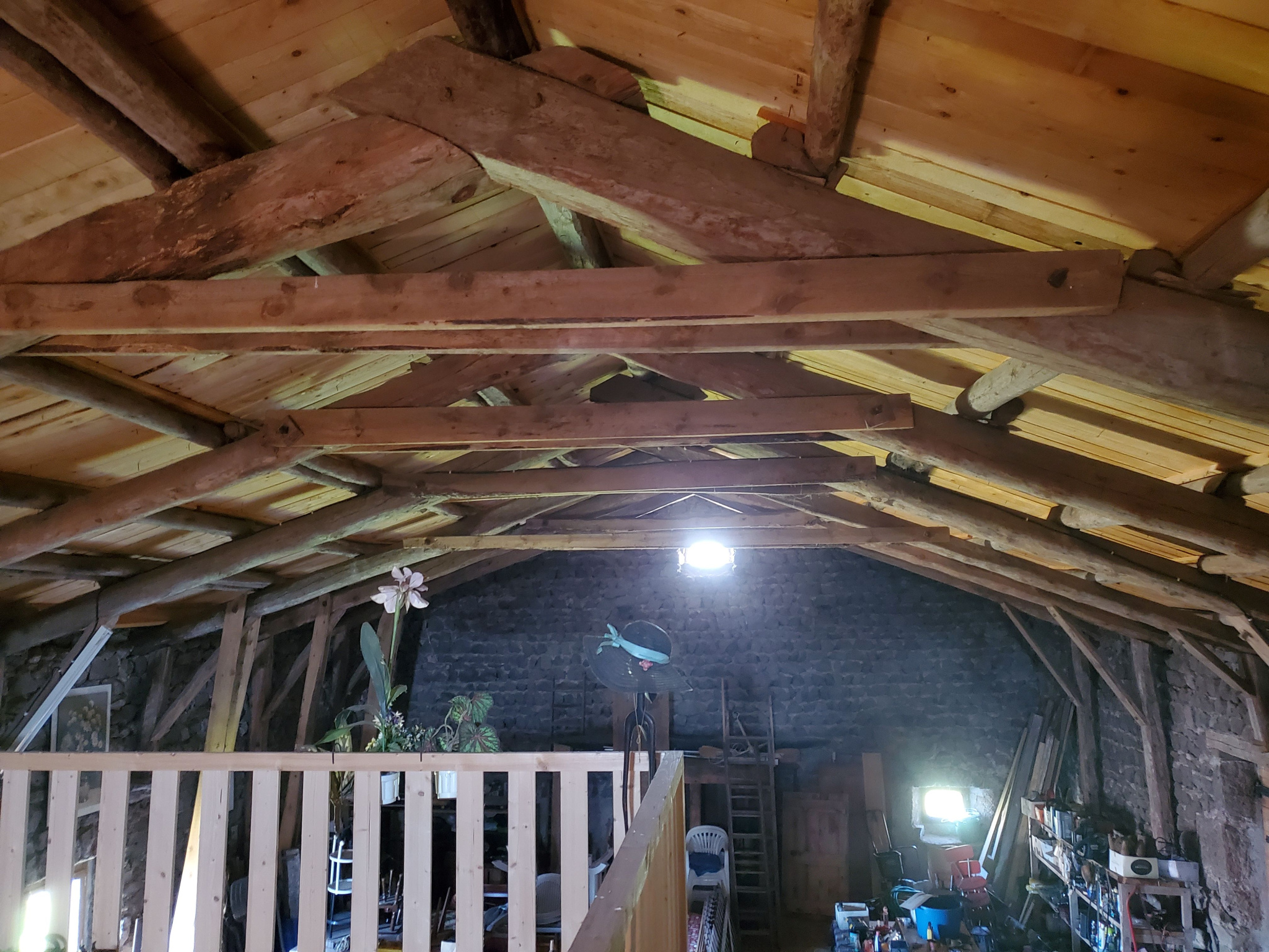 Ancienne ferme rénovée avec 3 000 m2 de terrain attenant