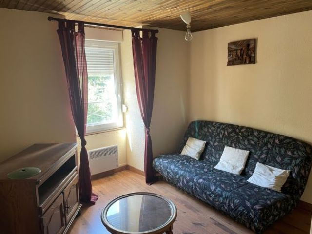 Grande maison de village avec terrain attenant