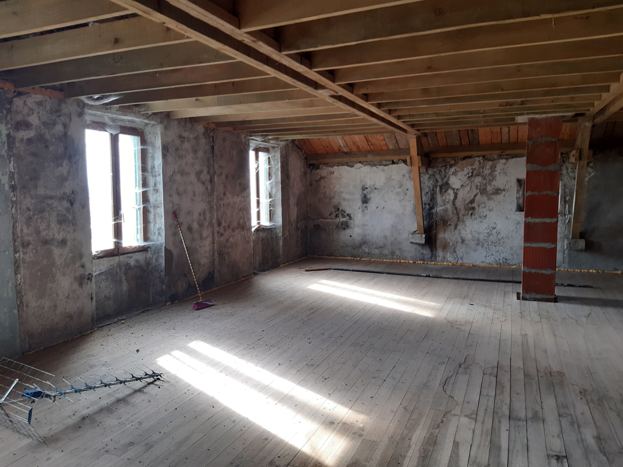 Maison en pierres avec 700 m2 de terrain