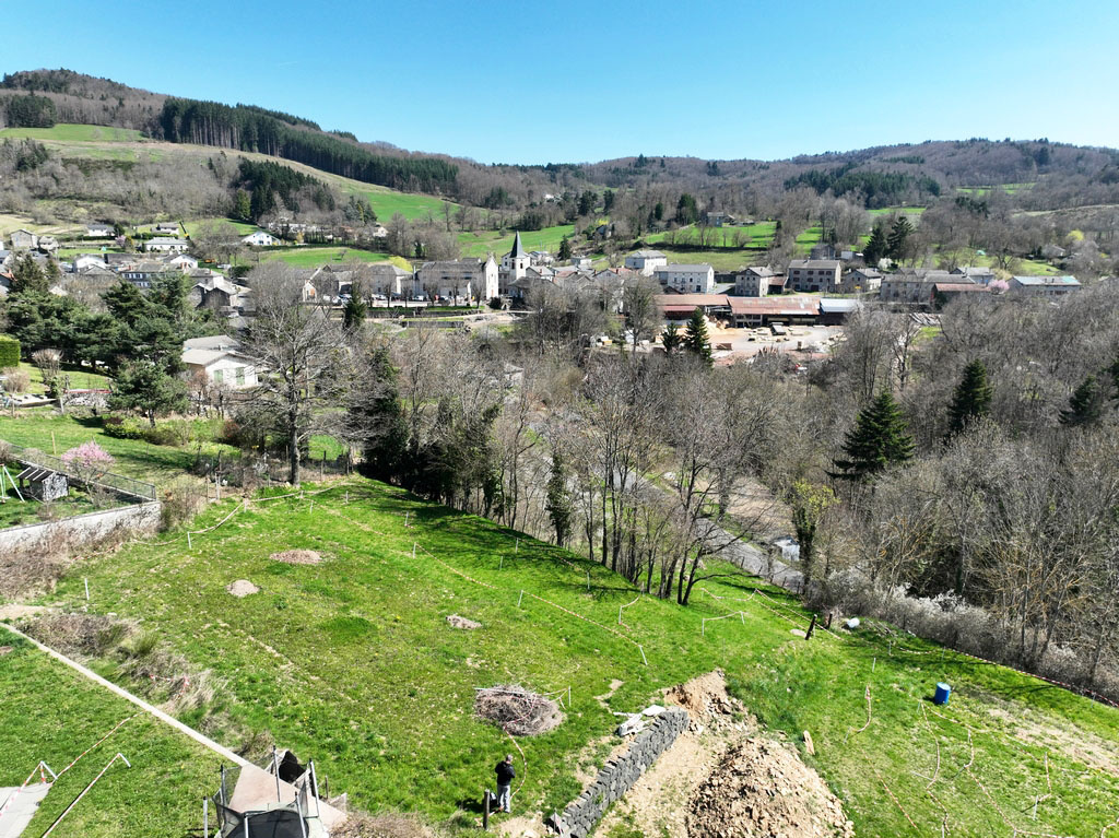 Terrain constructible à St Hostien