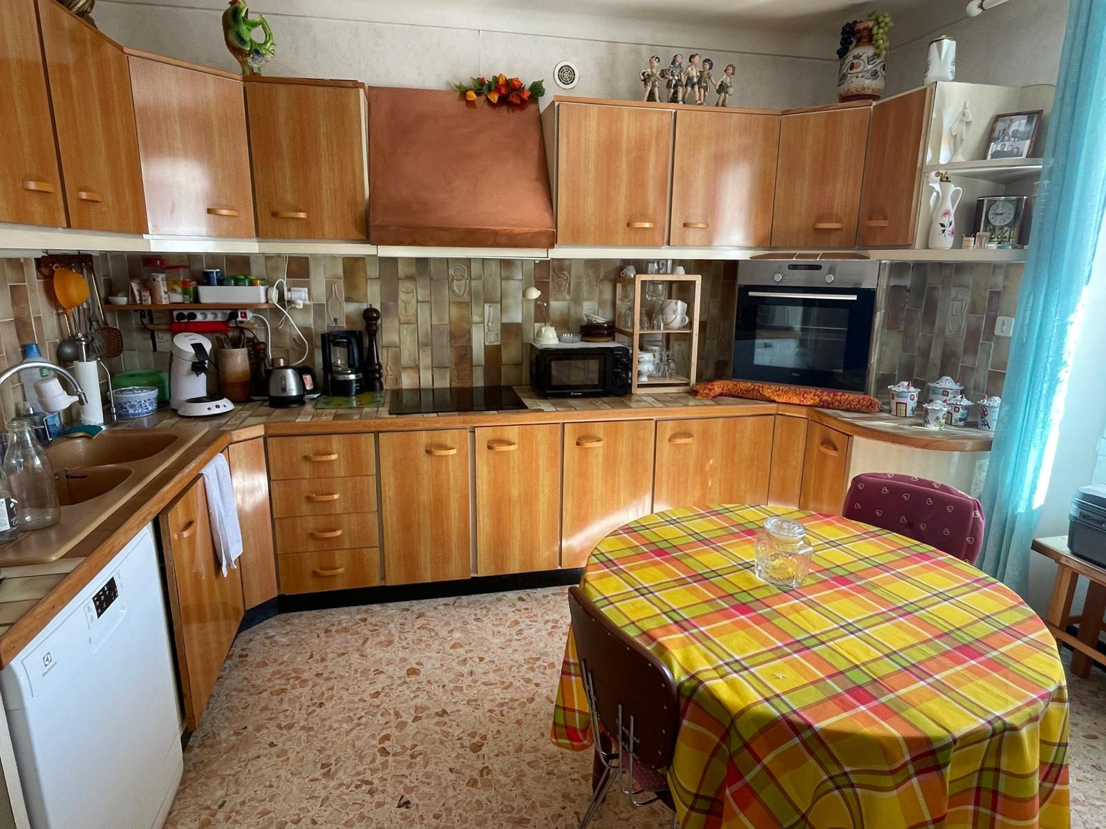 Jolie appartement de 136 m2 traversant avec ascenseur