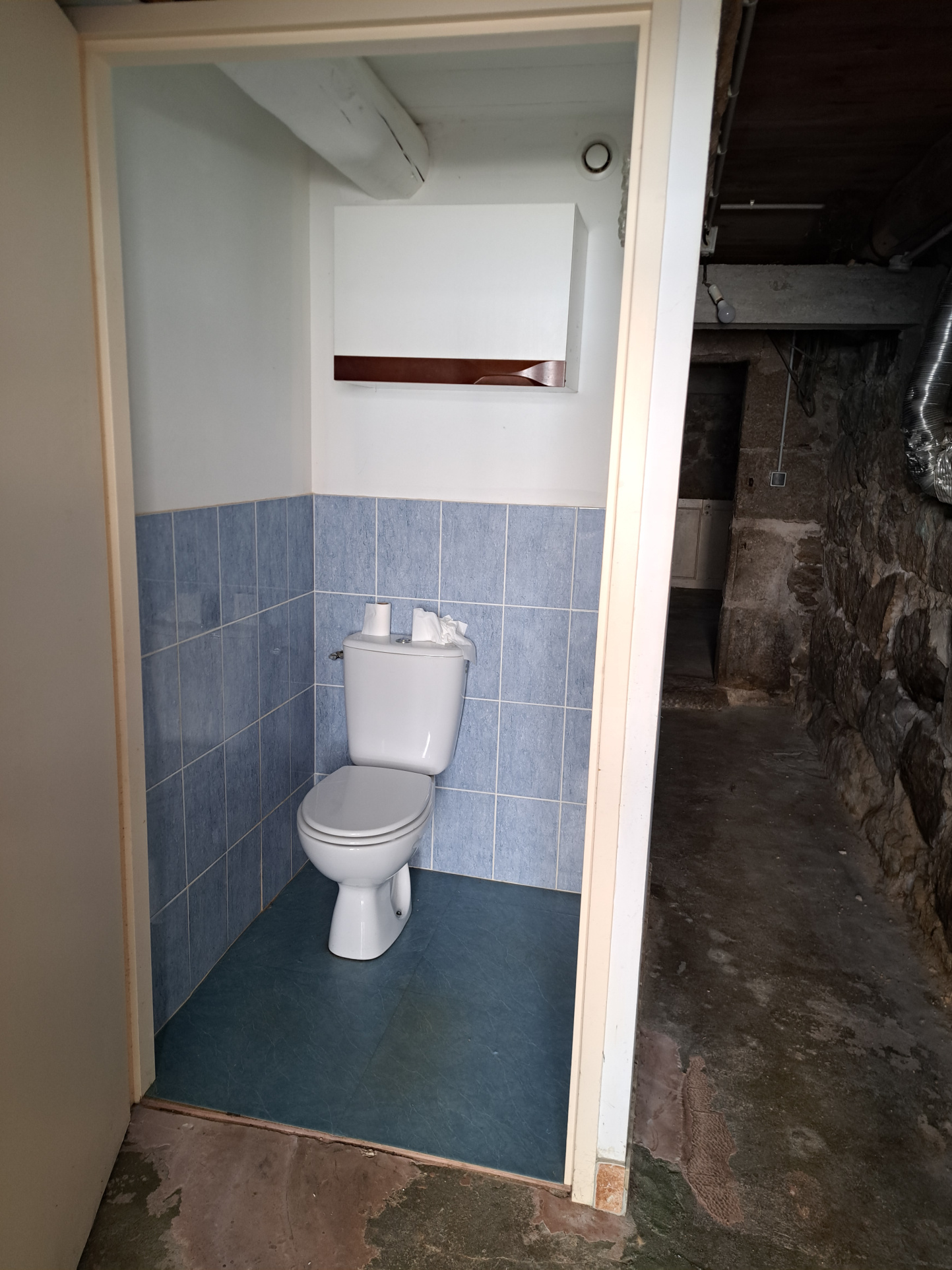 Maison Mitoyenne en pierres de granite environ 100m2 Chambon sur Lignon