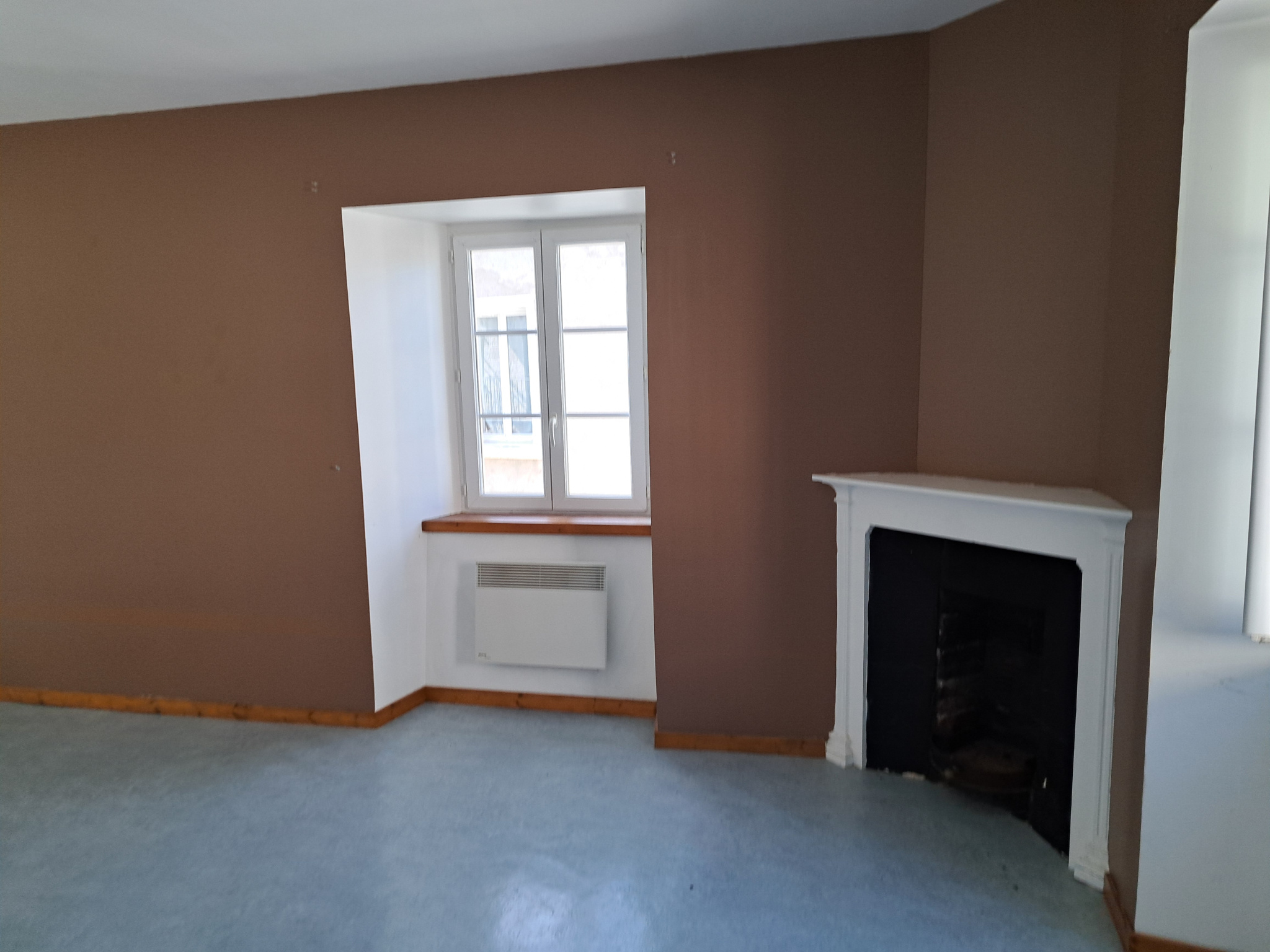 Maison Mitoyenne en pierres de granite environ 100m2 Chambon sur Lignon