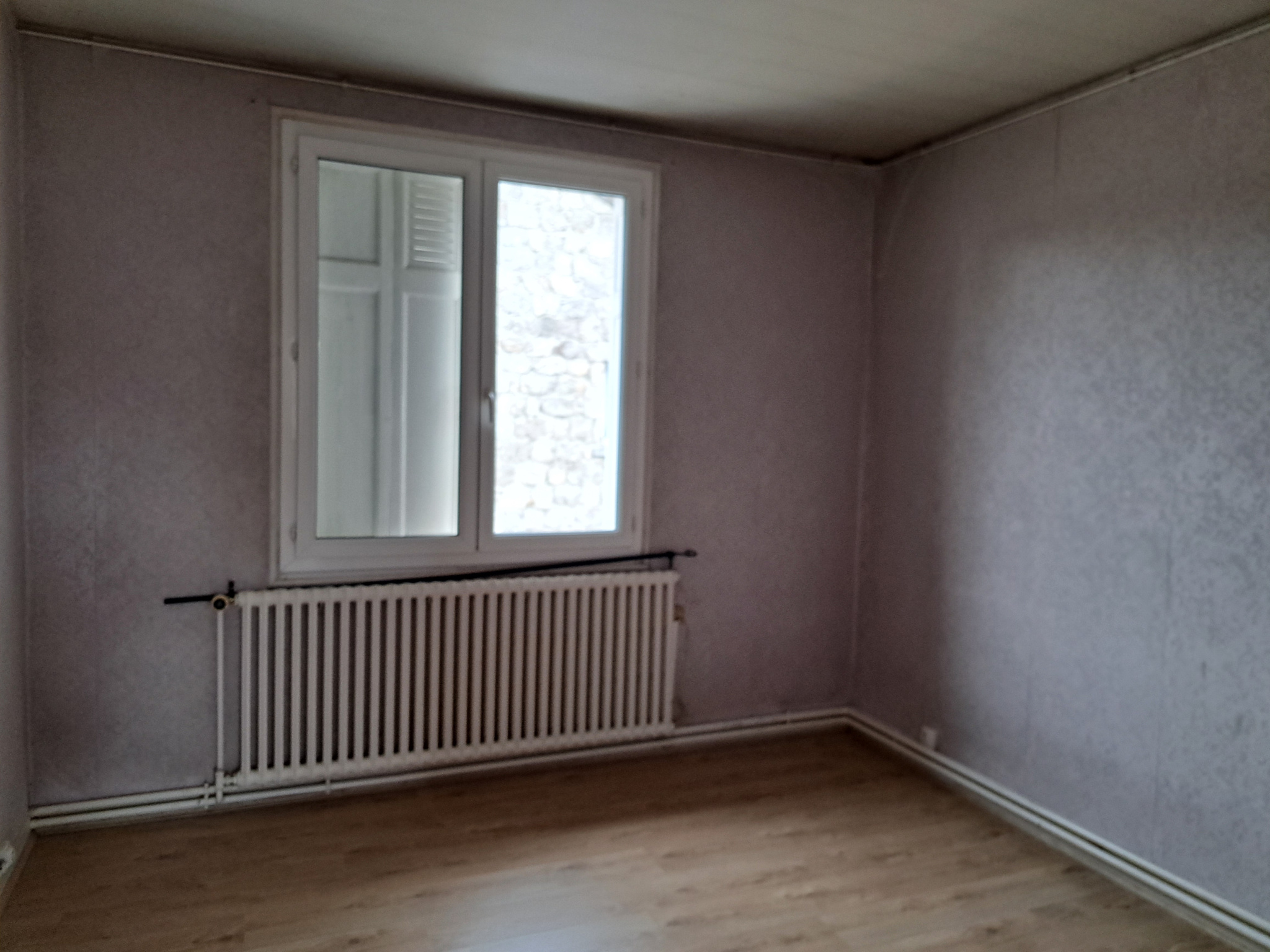 Centre de Tence immeuble 6 appartements 2 garages 1 jardin 1 sous-sol