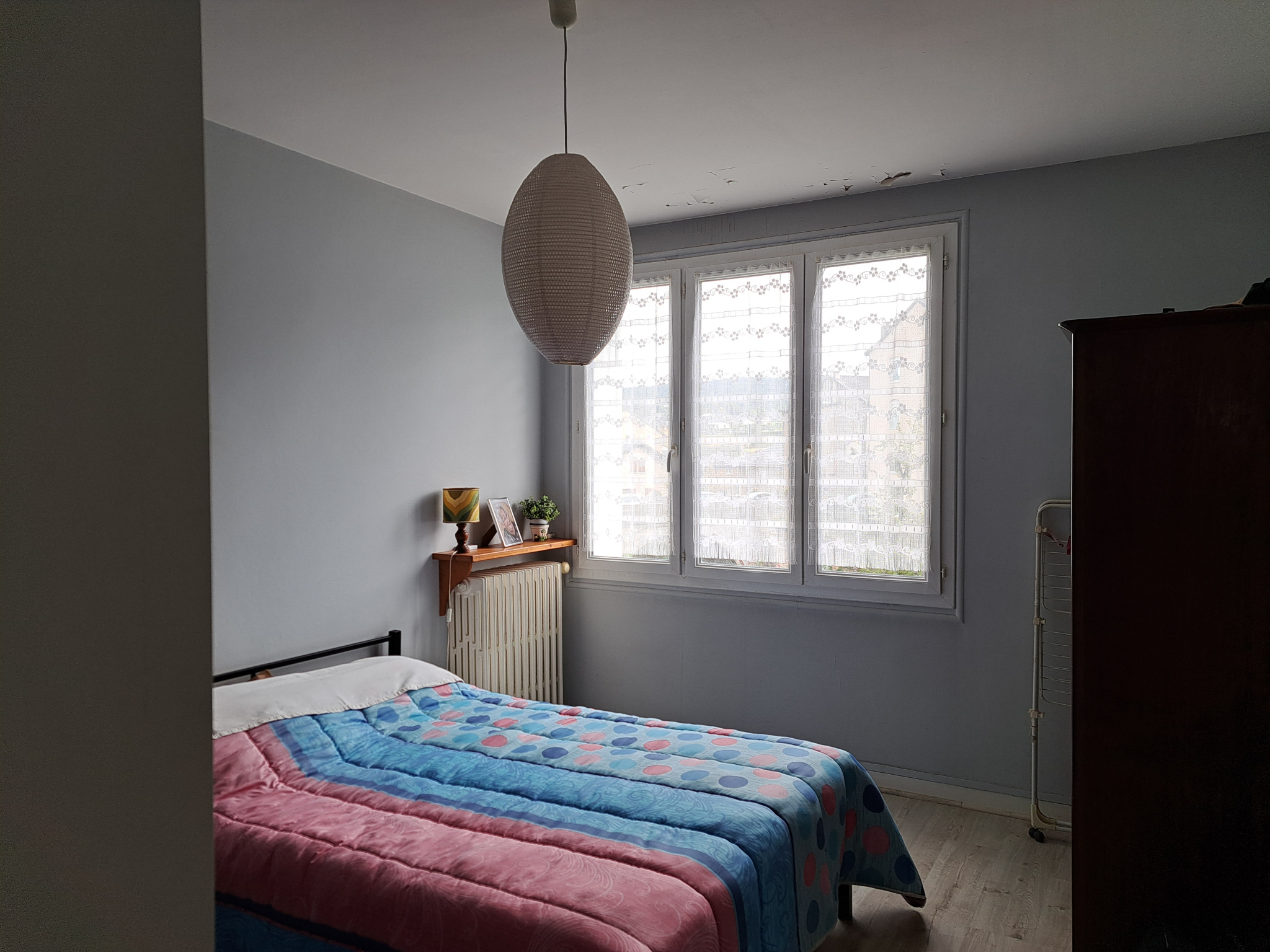 Centre de Tence immeuble 6 appartements 2 garages 1 jardin 1 sous-sol