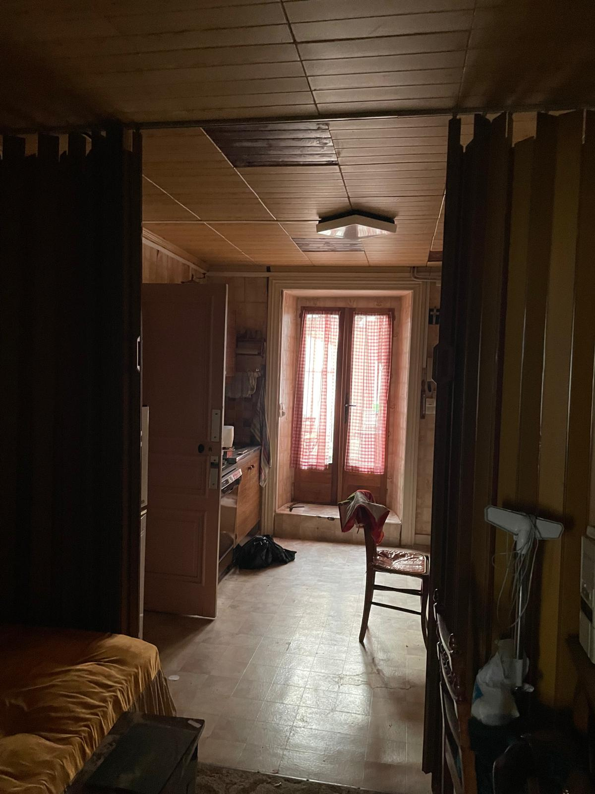 MAISON DE VILLAGE ,PLEIN CENTRE DE TENCE ,