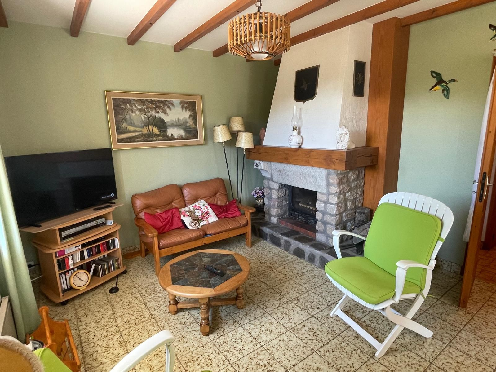 Très jolie maison indépendante avec 1 600 m2 de terrain