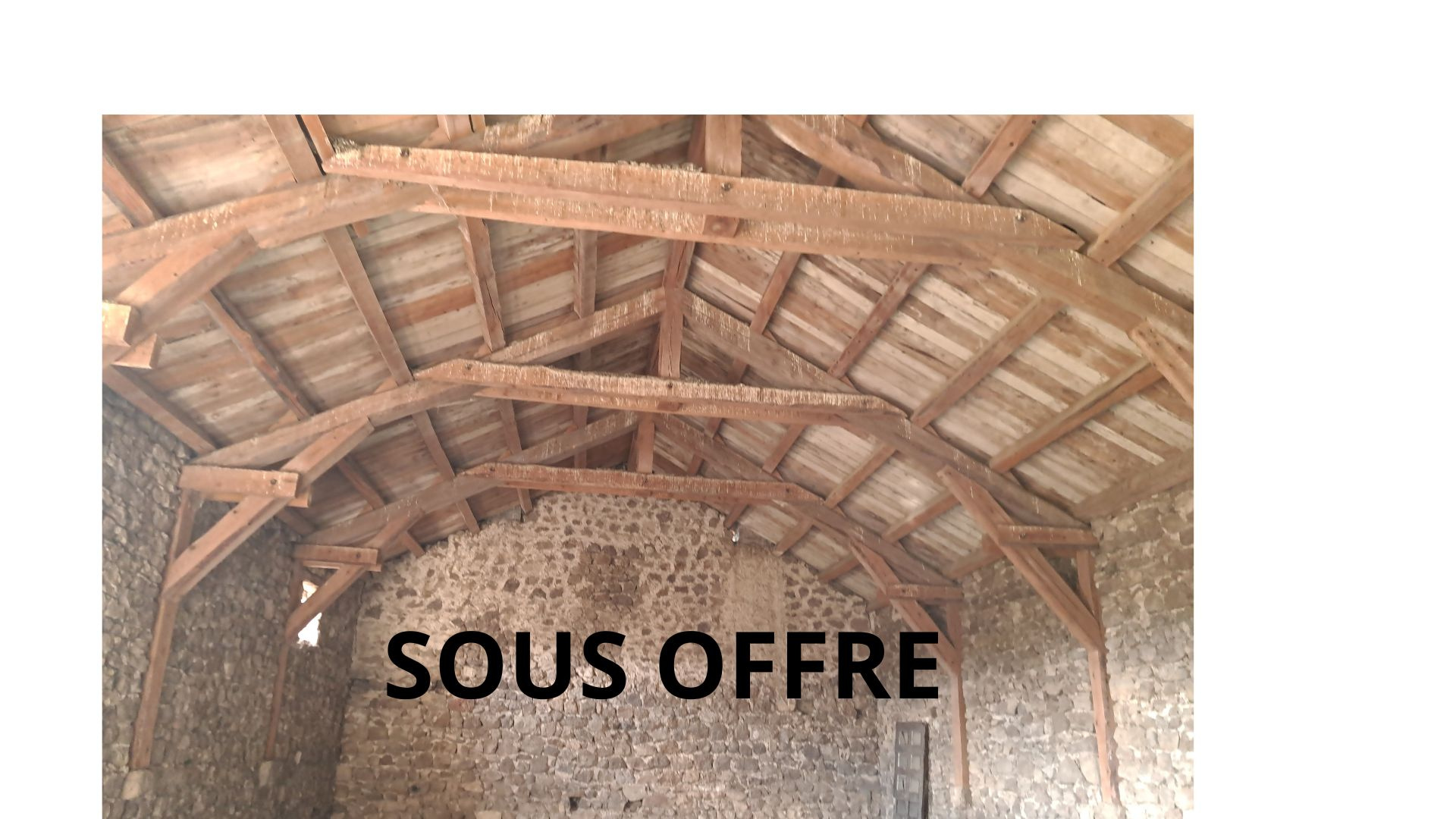 TENCE FERME EN PIERRE A RENOVER TERRAIN 2464 m2