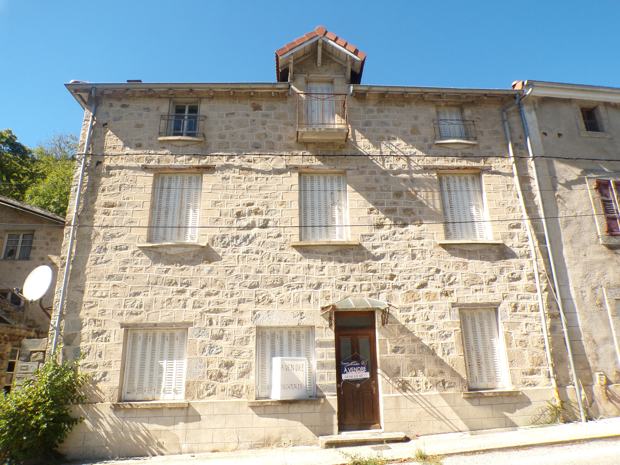 MAISON DE HAMEAU