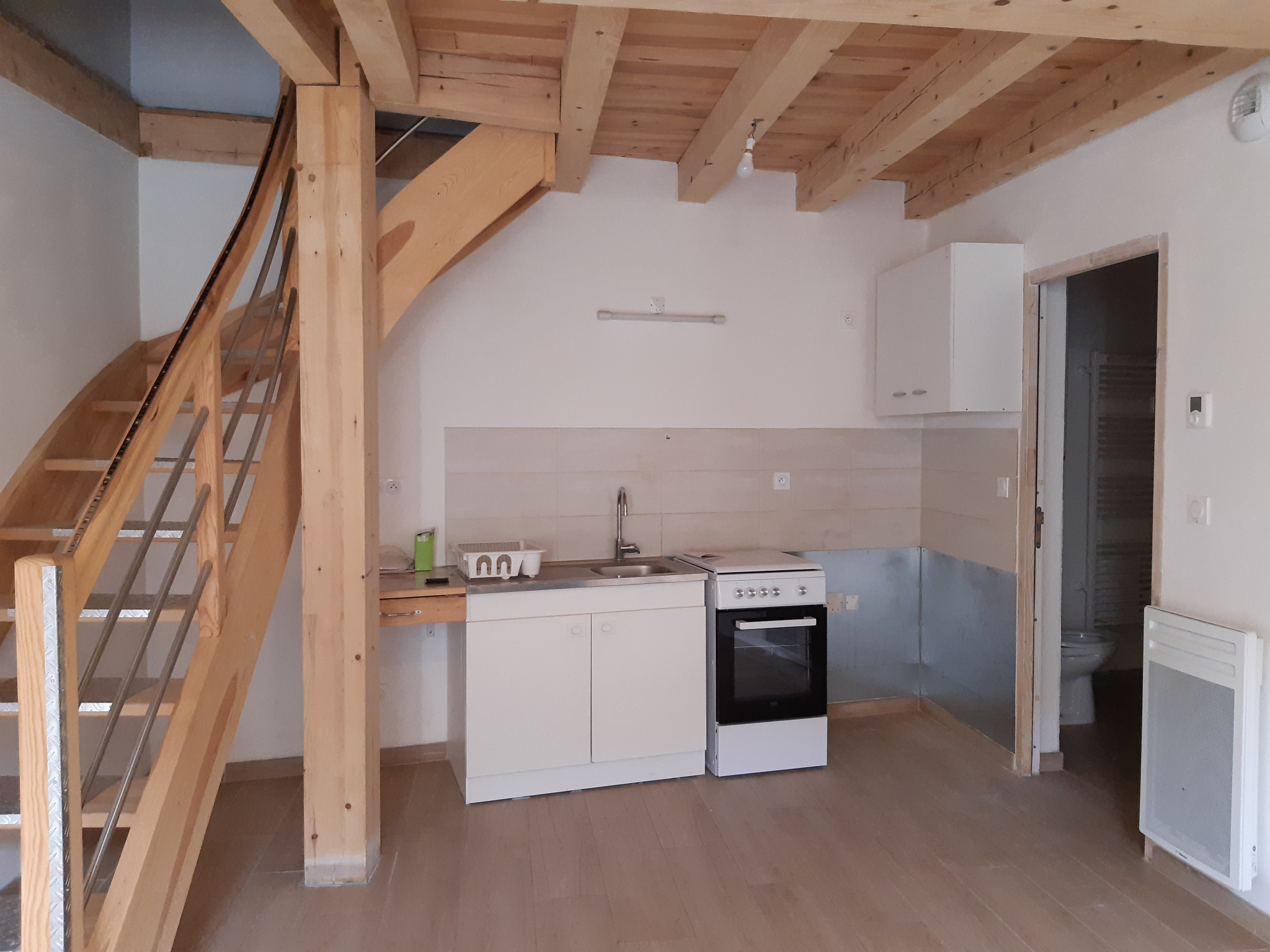 Maison indépendante avec garage