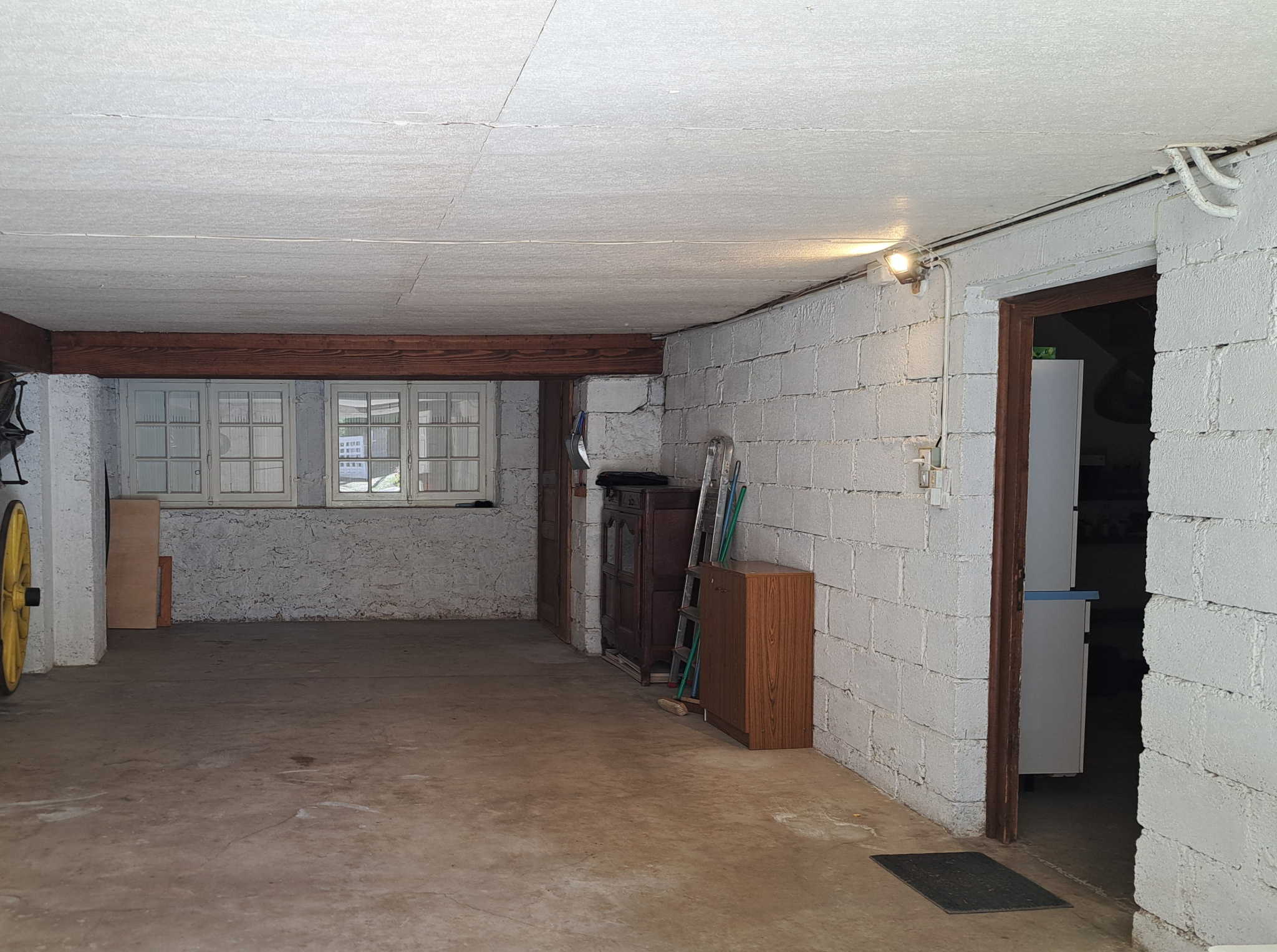 Maison d'habitation avec beaucoup de caractères sur 1300m2