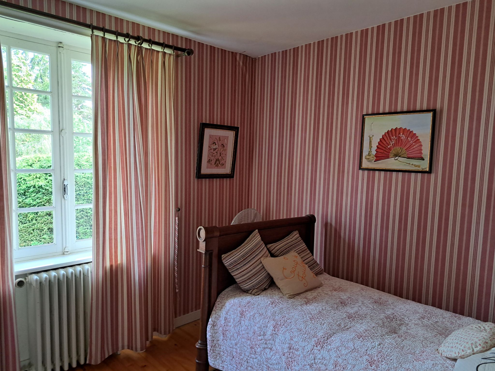 Maison d'habitation avec beaucoup de caractères sur 1300m2