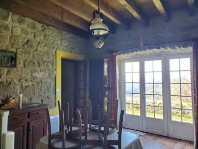 Ferme restaurée avec un cachet remarquable