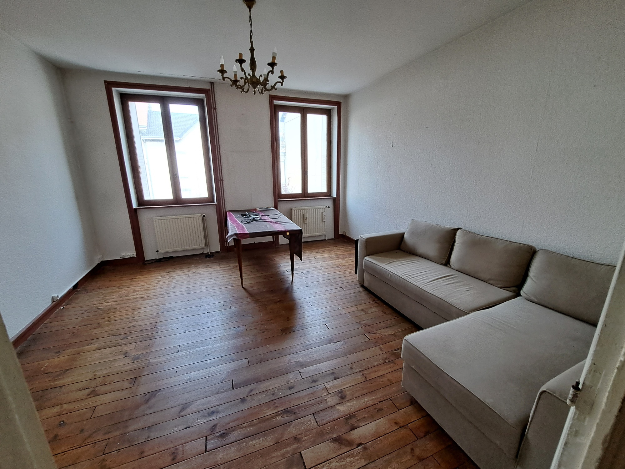 Maison mitoyenne avec jardin centre ville