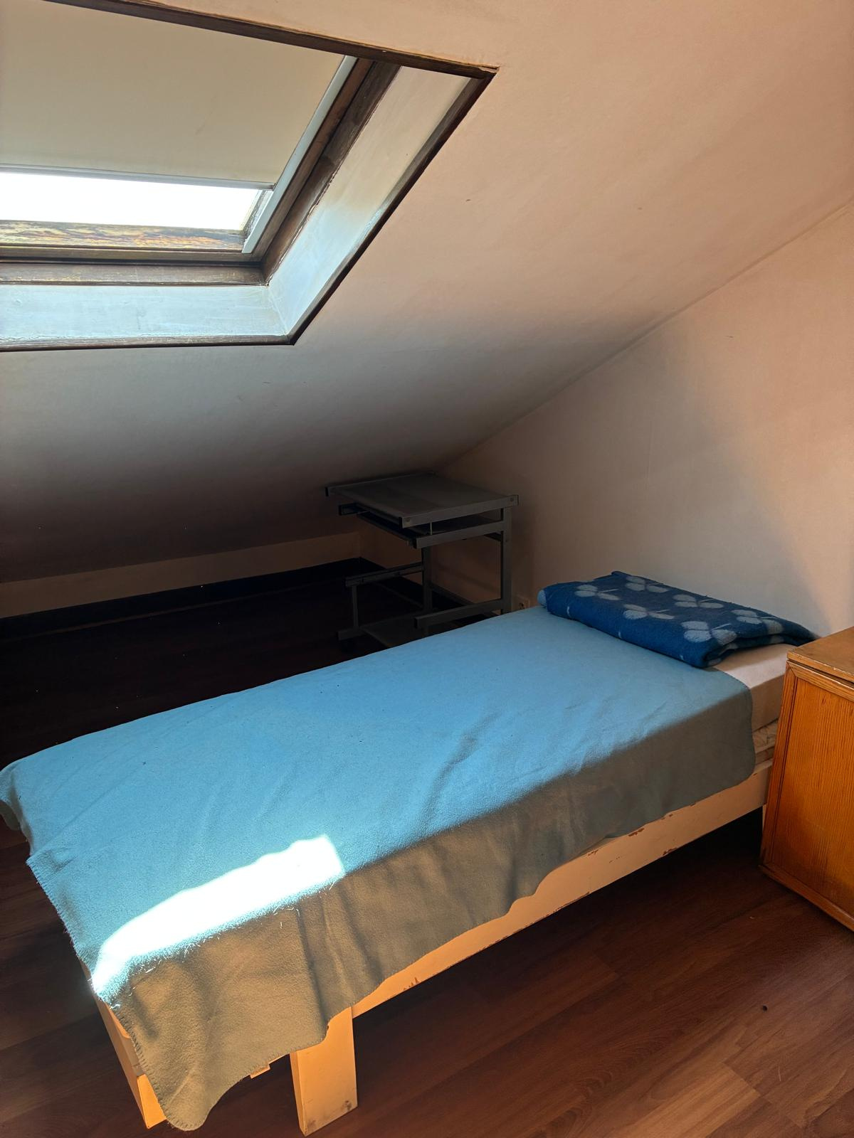 Petit appartement meublé en centre-ville.