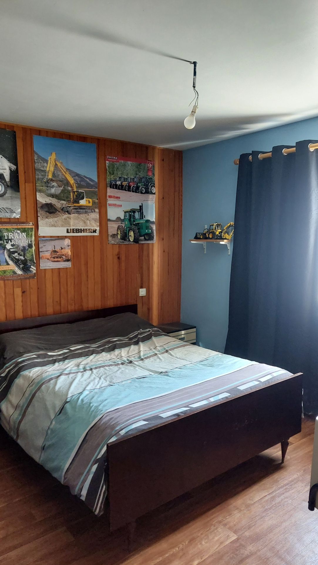 MAISON INDIVIDUELLE EN PIERRE ET BATIMENT FERME AUBERGE