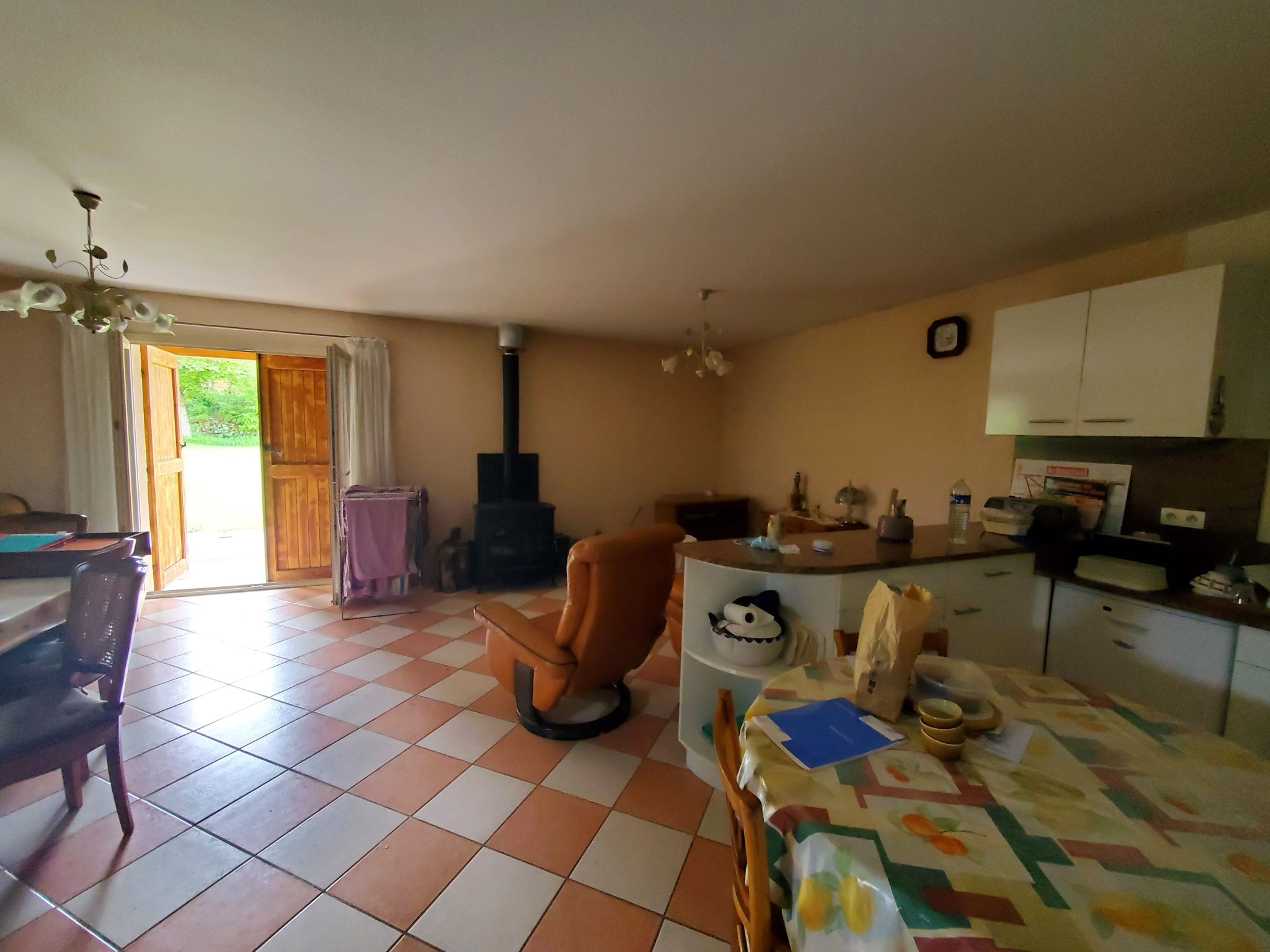 Villa avec 1 200 m2 de terrain attenant