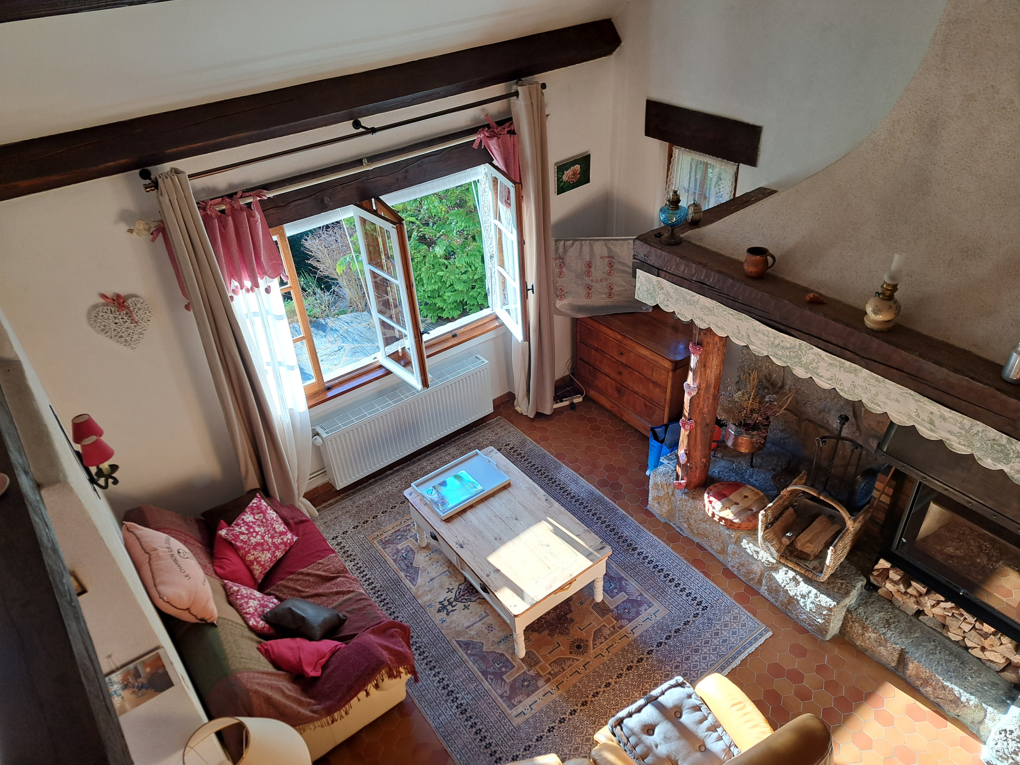 Petite maison d'artisan sur 2000 m2