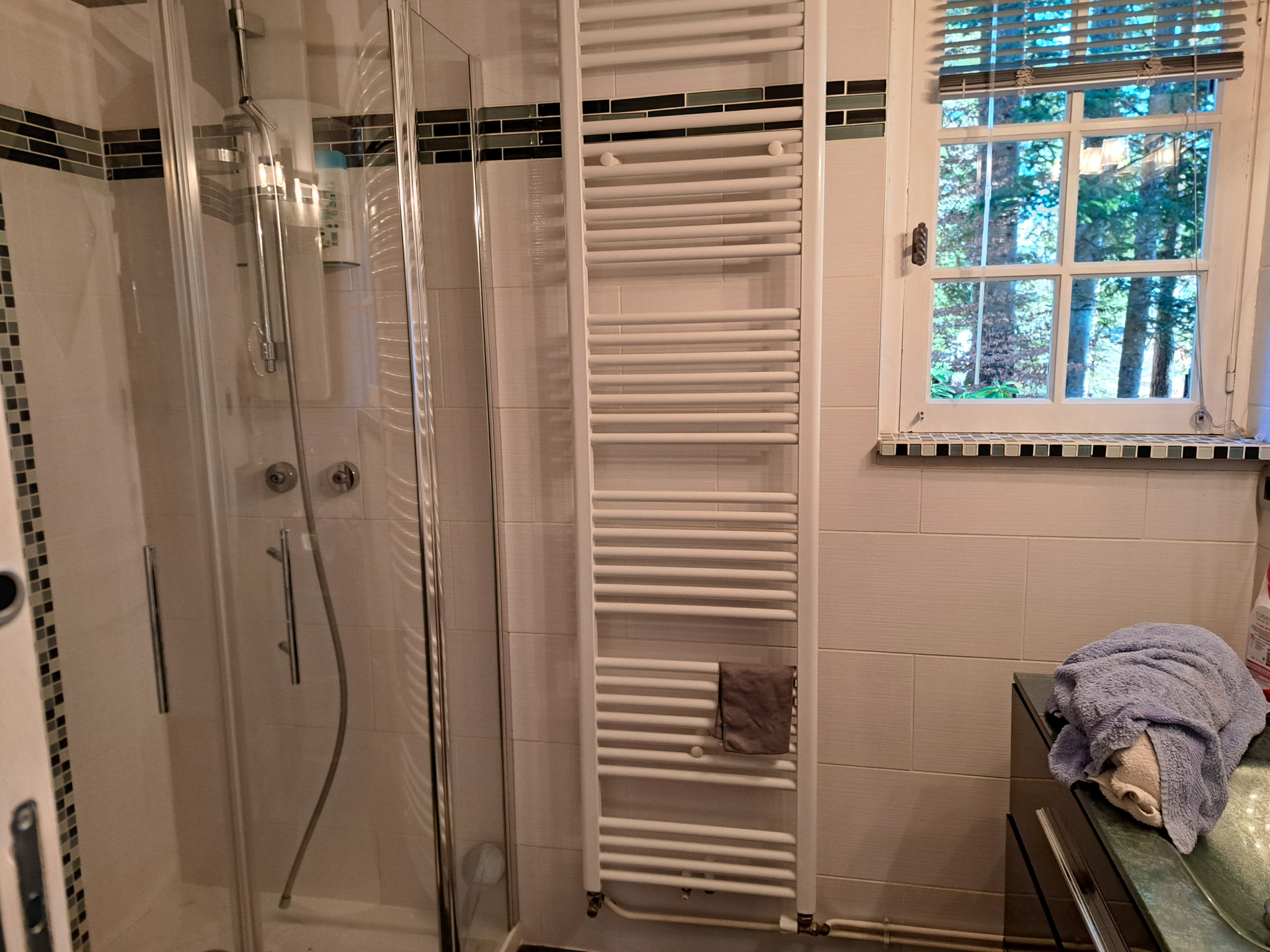 Petite maison d'artisan sur 2000 m2