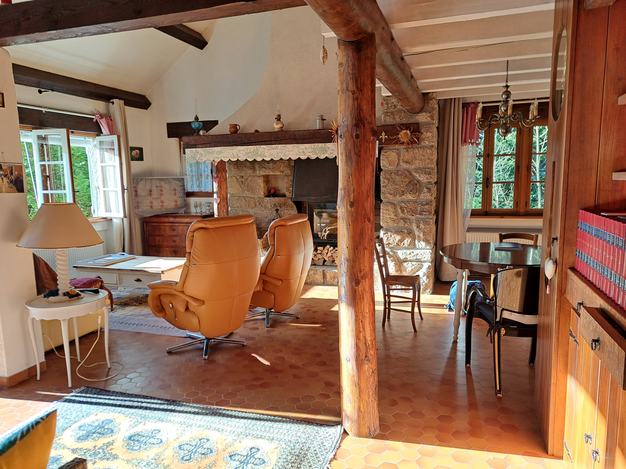 Petite maison d'artisan sur 2000 m2