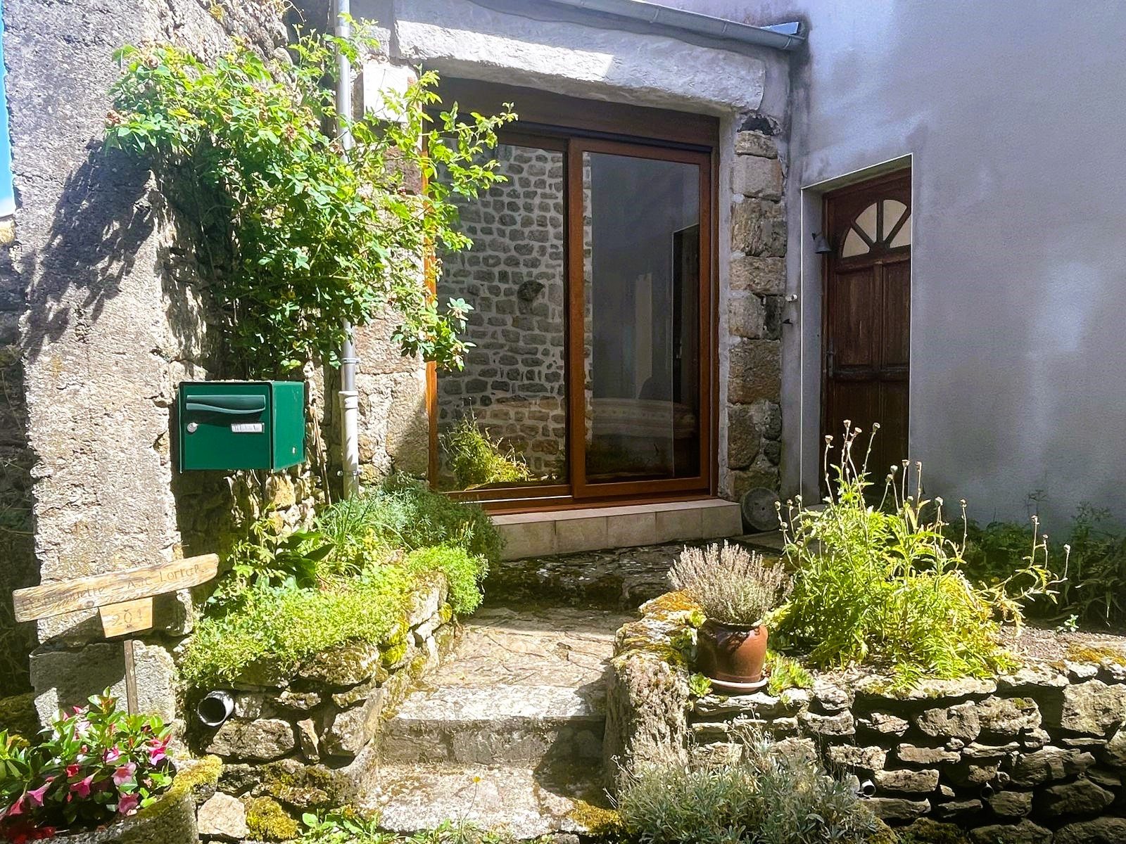 Jolie maison de village avec terrasse