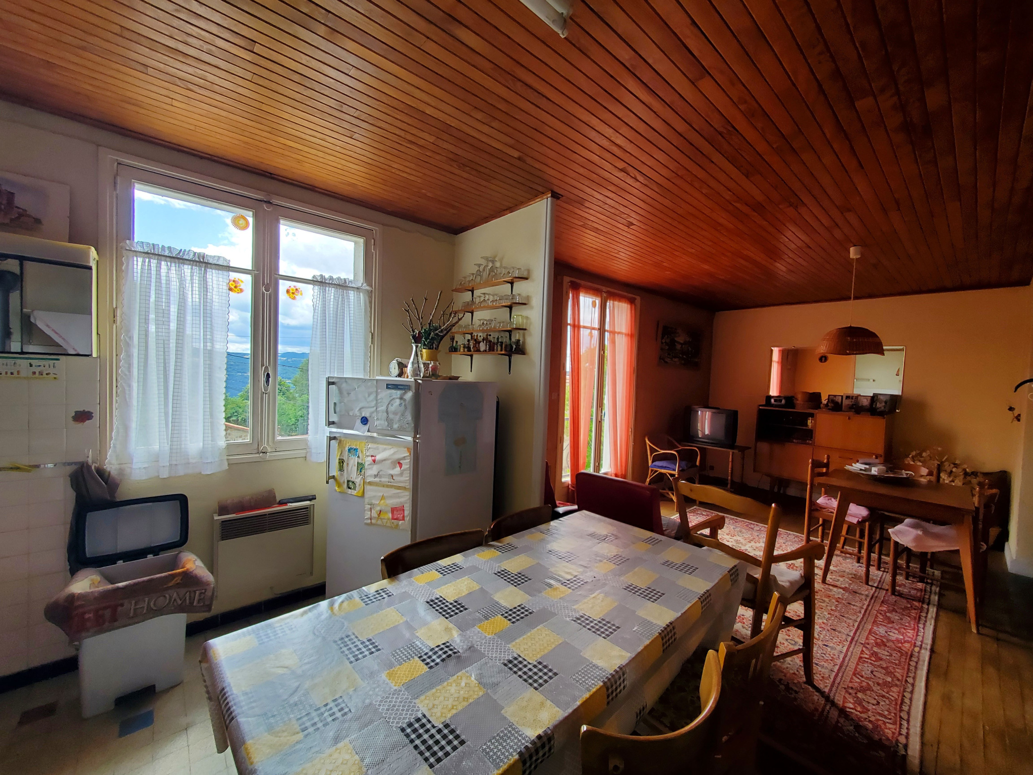 Belle maison indépendante avec 1 400 m2 de terrain attenant