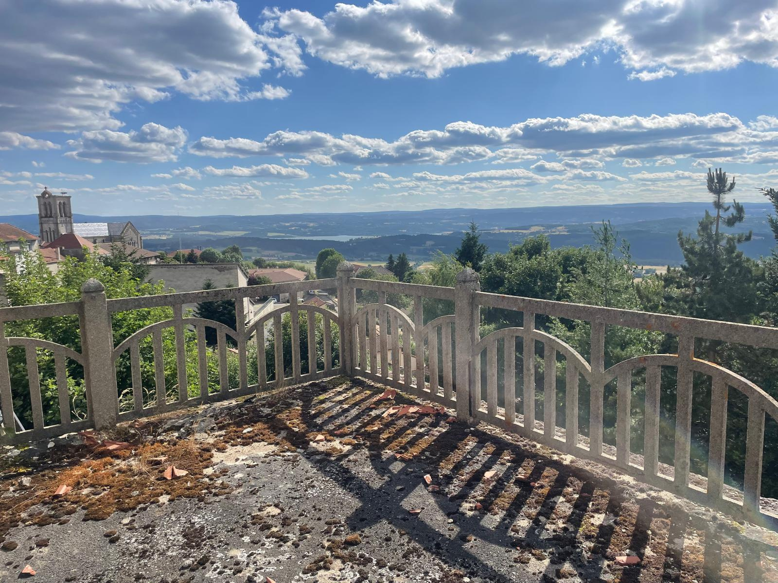 Immeuble sur le chemin de Stevenson, idéal investissement