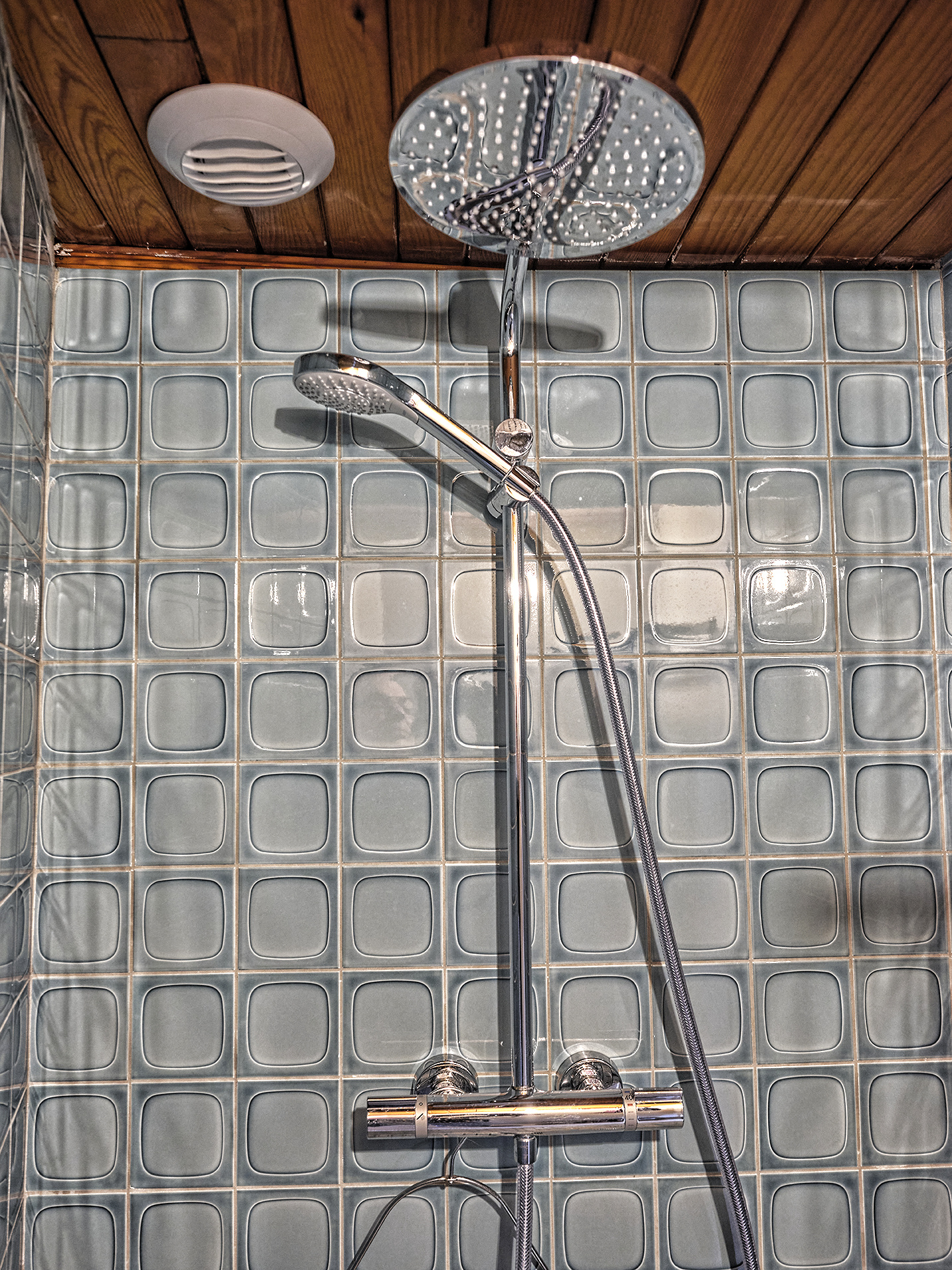 Chambres d'hôtes et galerie d'Art,  petite restauration