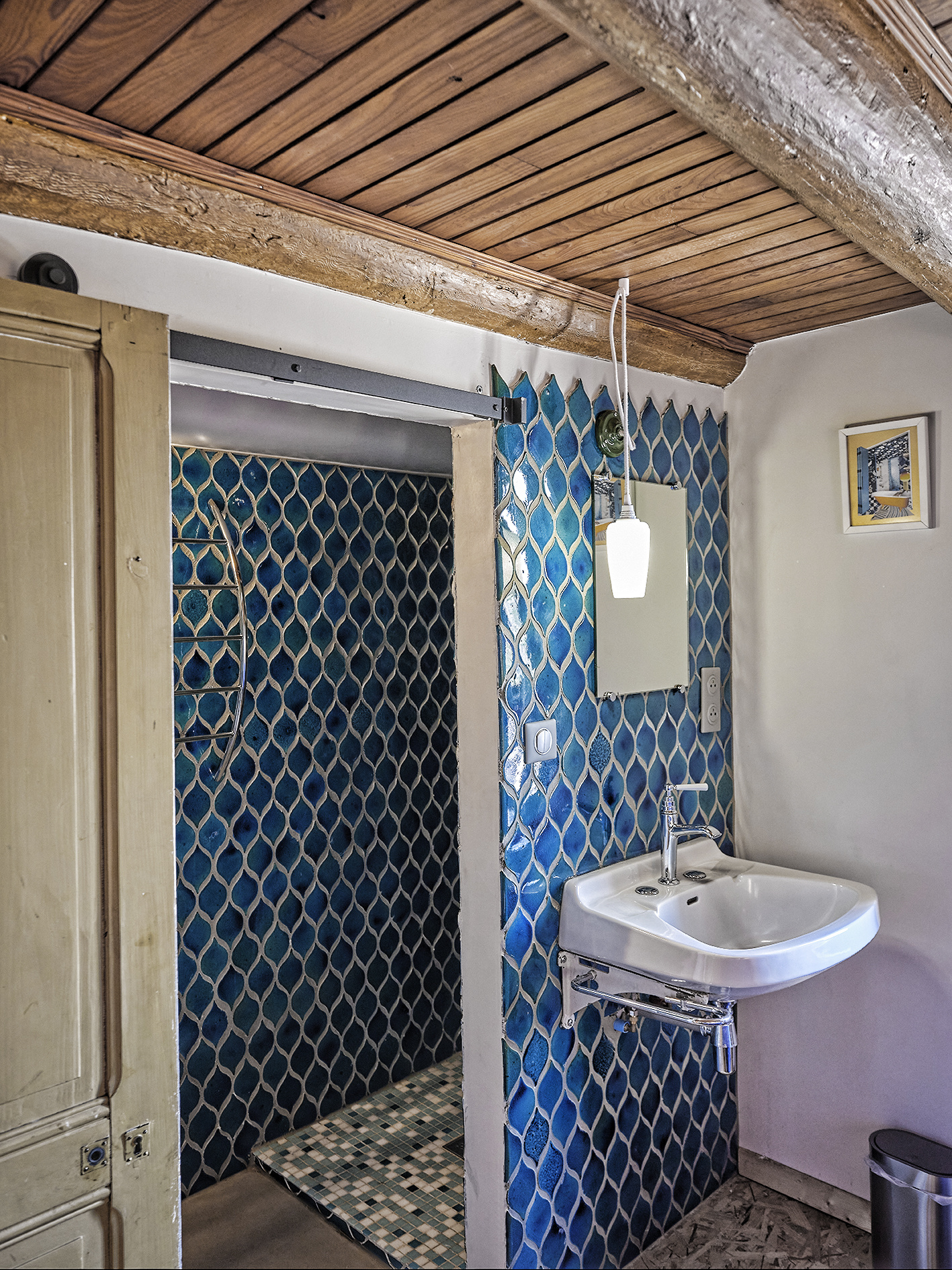 Chambres d'hôtes et galerie d'Art,  petite restauration