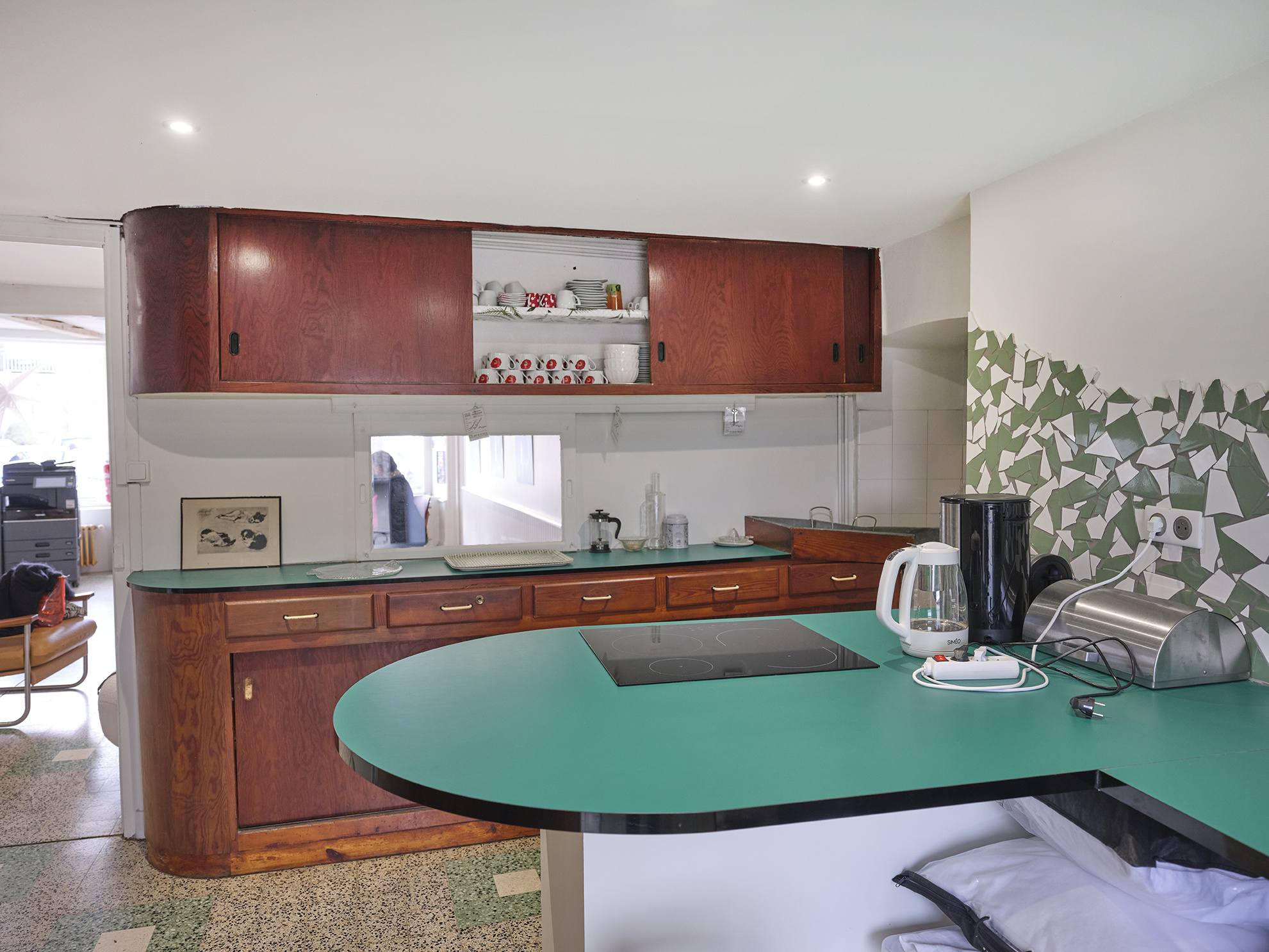 Chambres d'hôtes et galerie d'Art,  petite restauration