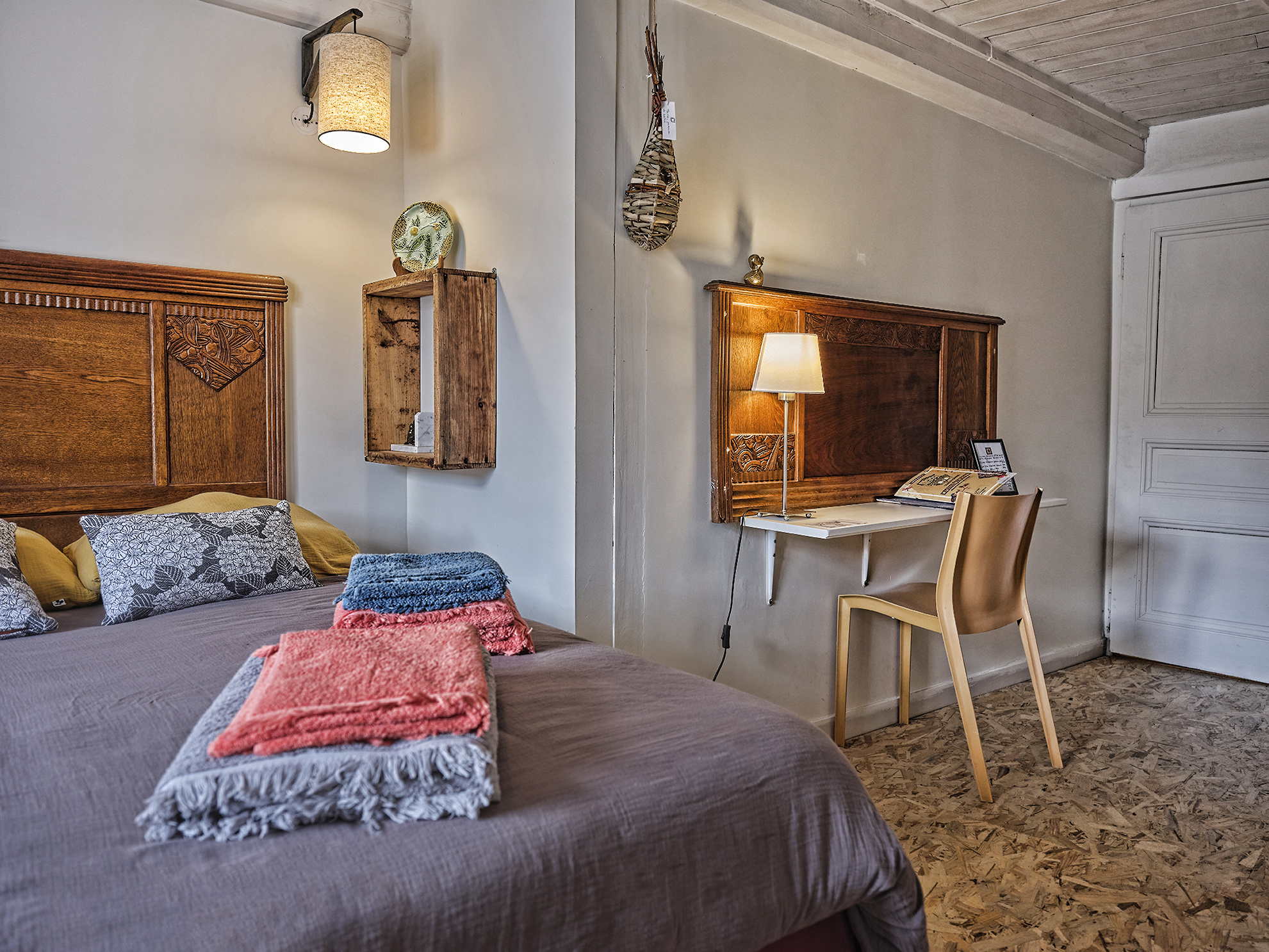 Chambres d'hôtes et galerie d'Art,  petite restauration