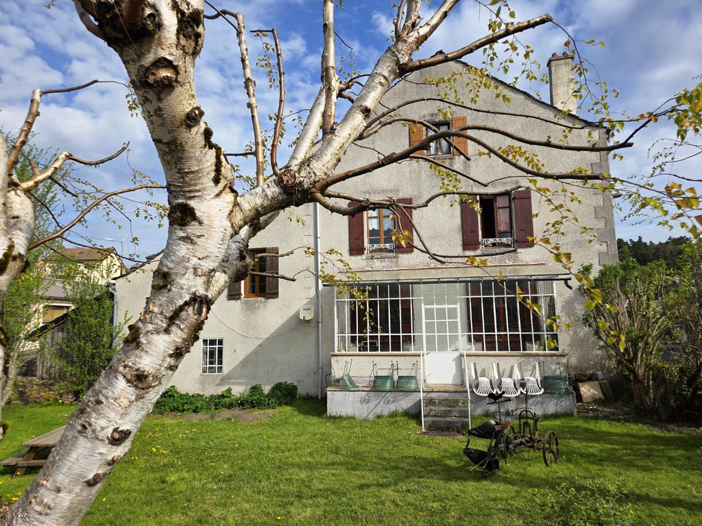 Maison de village sur jardin
