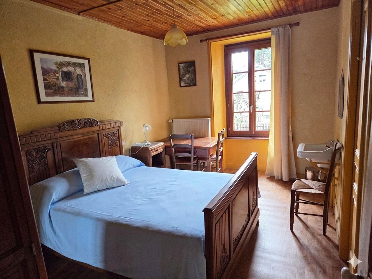 Maison de village sur jardin
