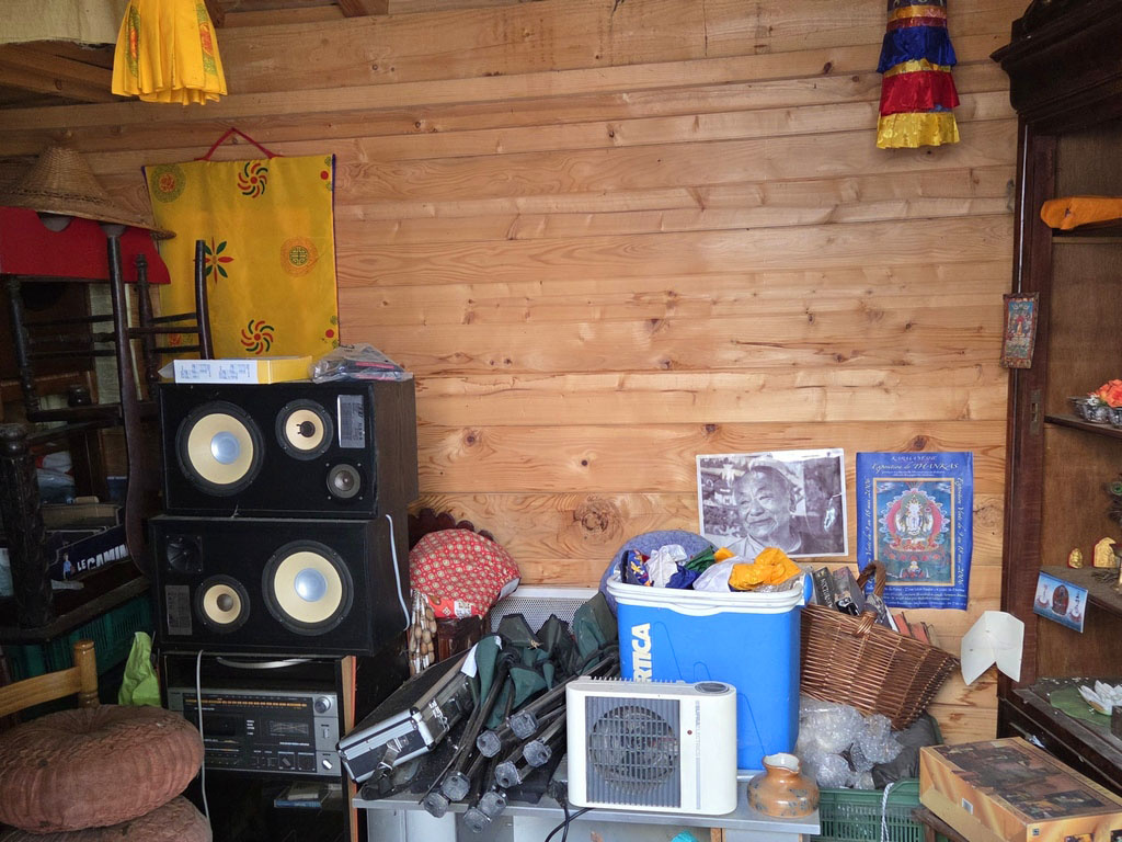 Petite maison en pierre dans campagne de St Pierre Eynac