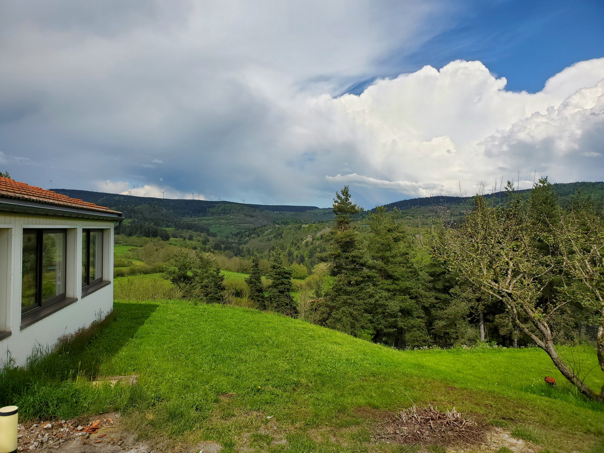 Jolie villa avec terrain