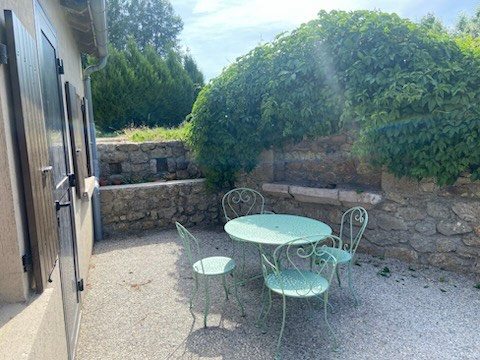 Jolie villa avec terrain
