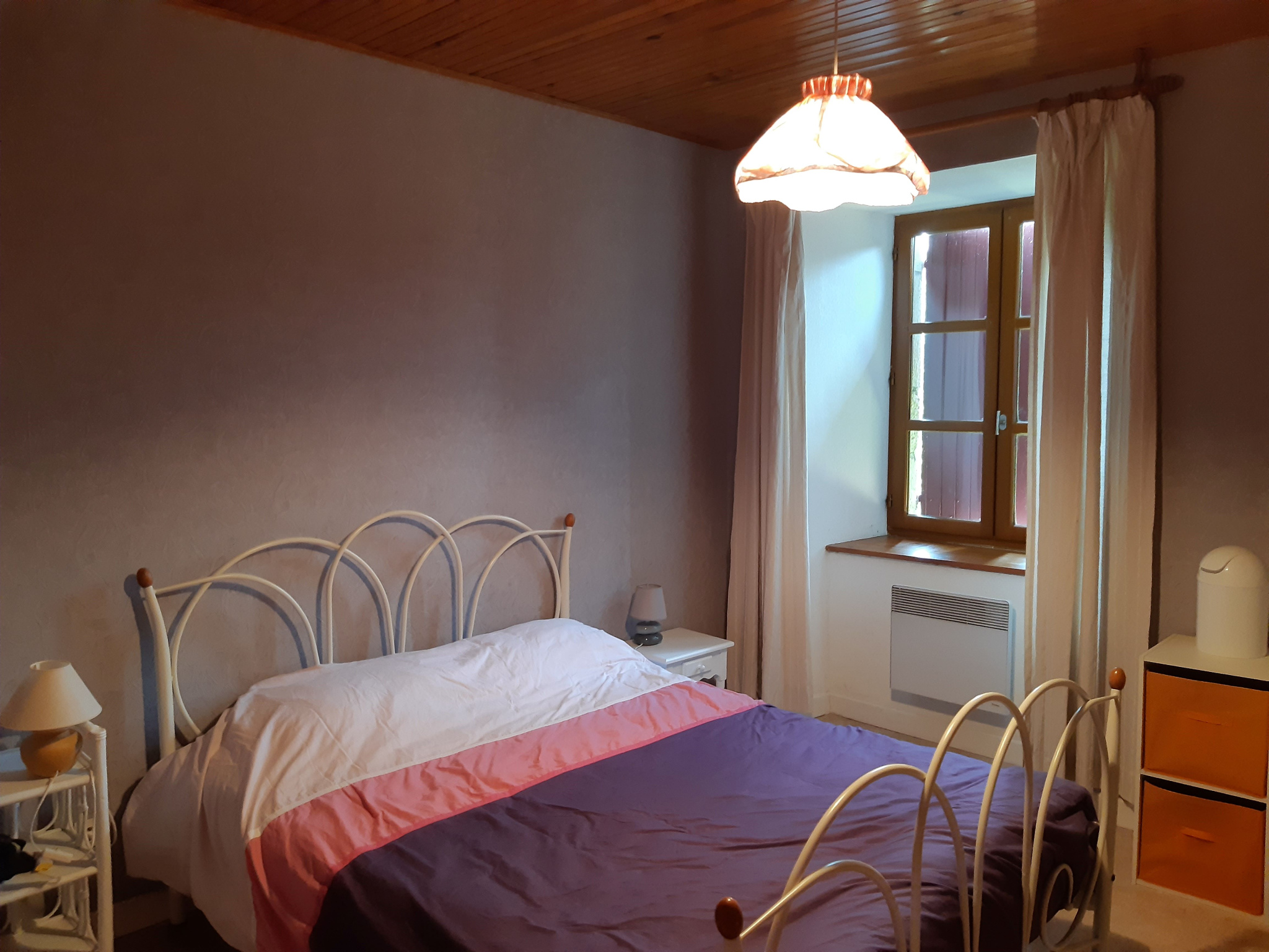 Jolie ferme indépendante avec 2 200 m2 de terrain attenant
