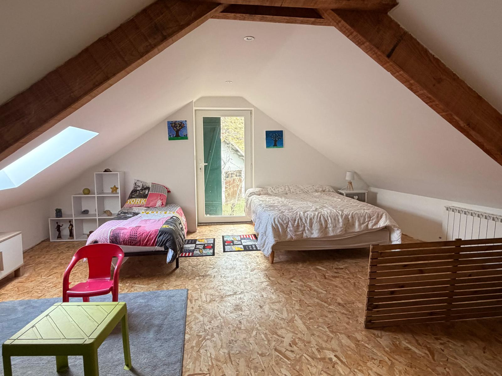 Jolie maison avec terrain attenant