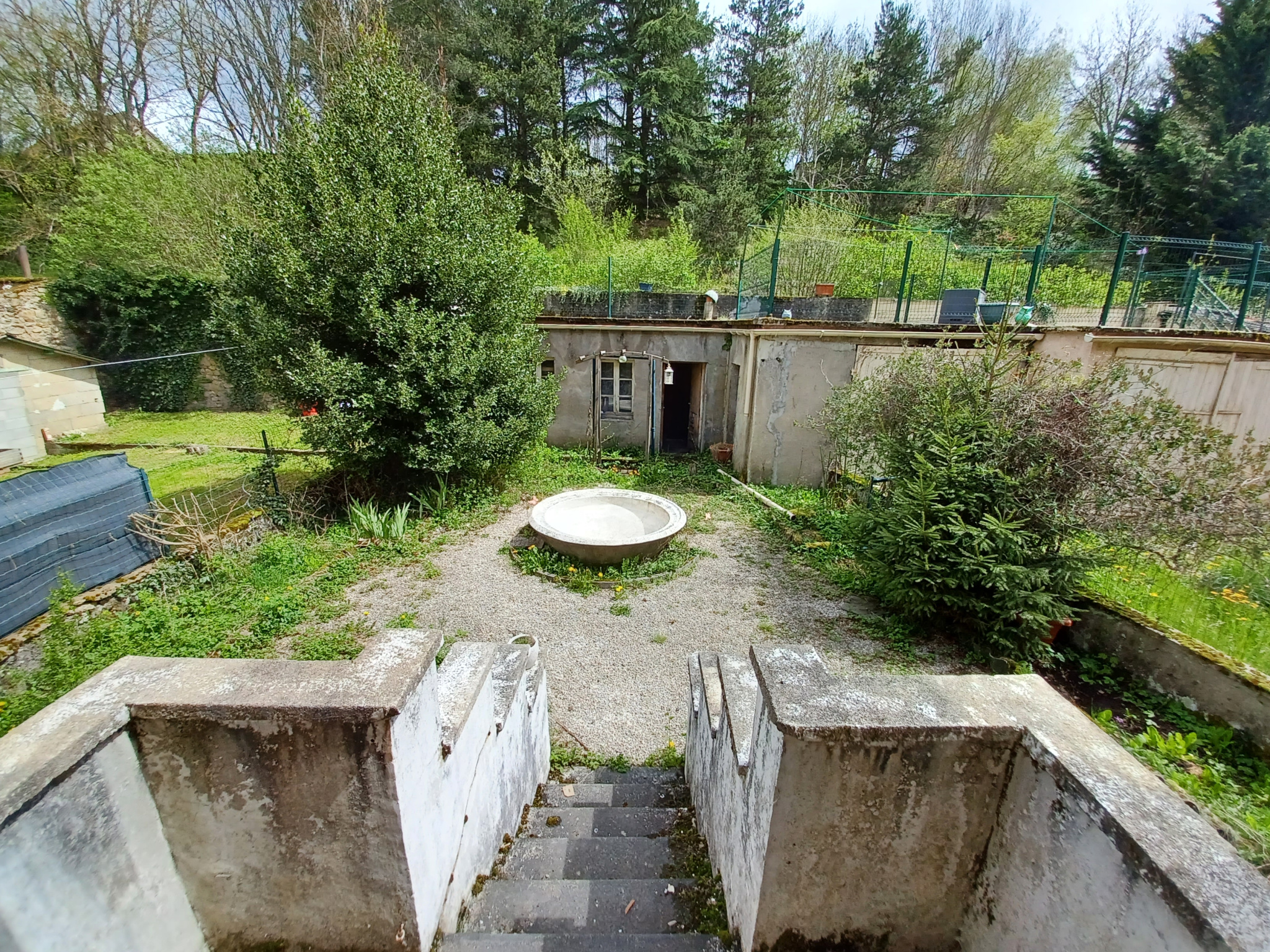 Appartement rénové avec jardin
