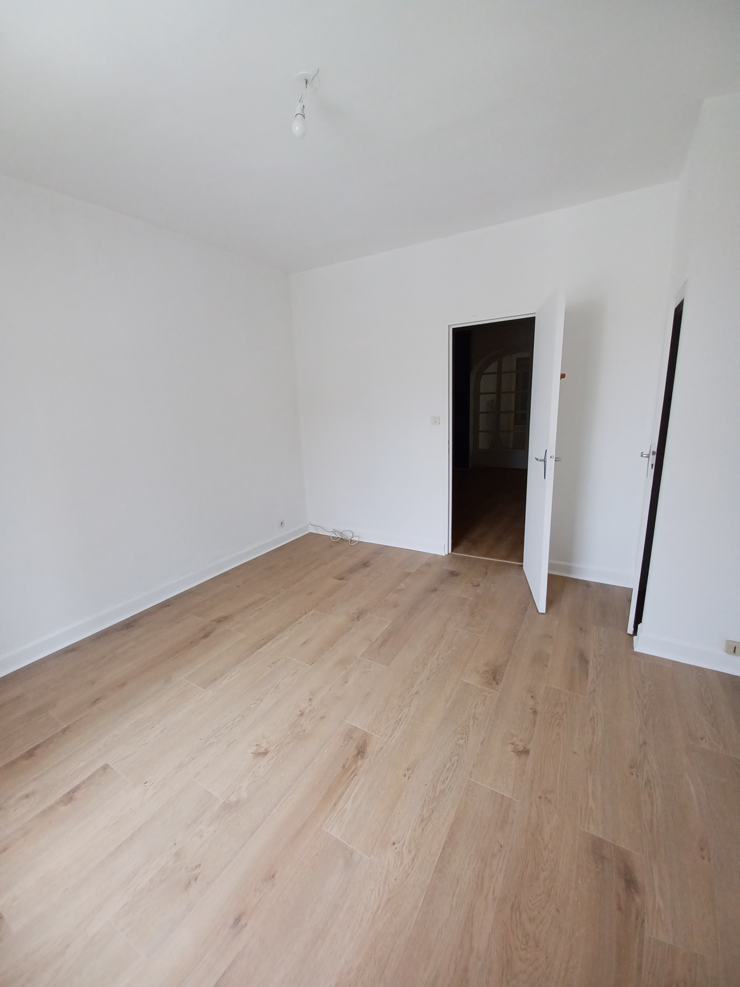 Appartement rénové avec jardin