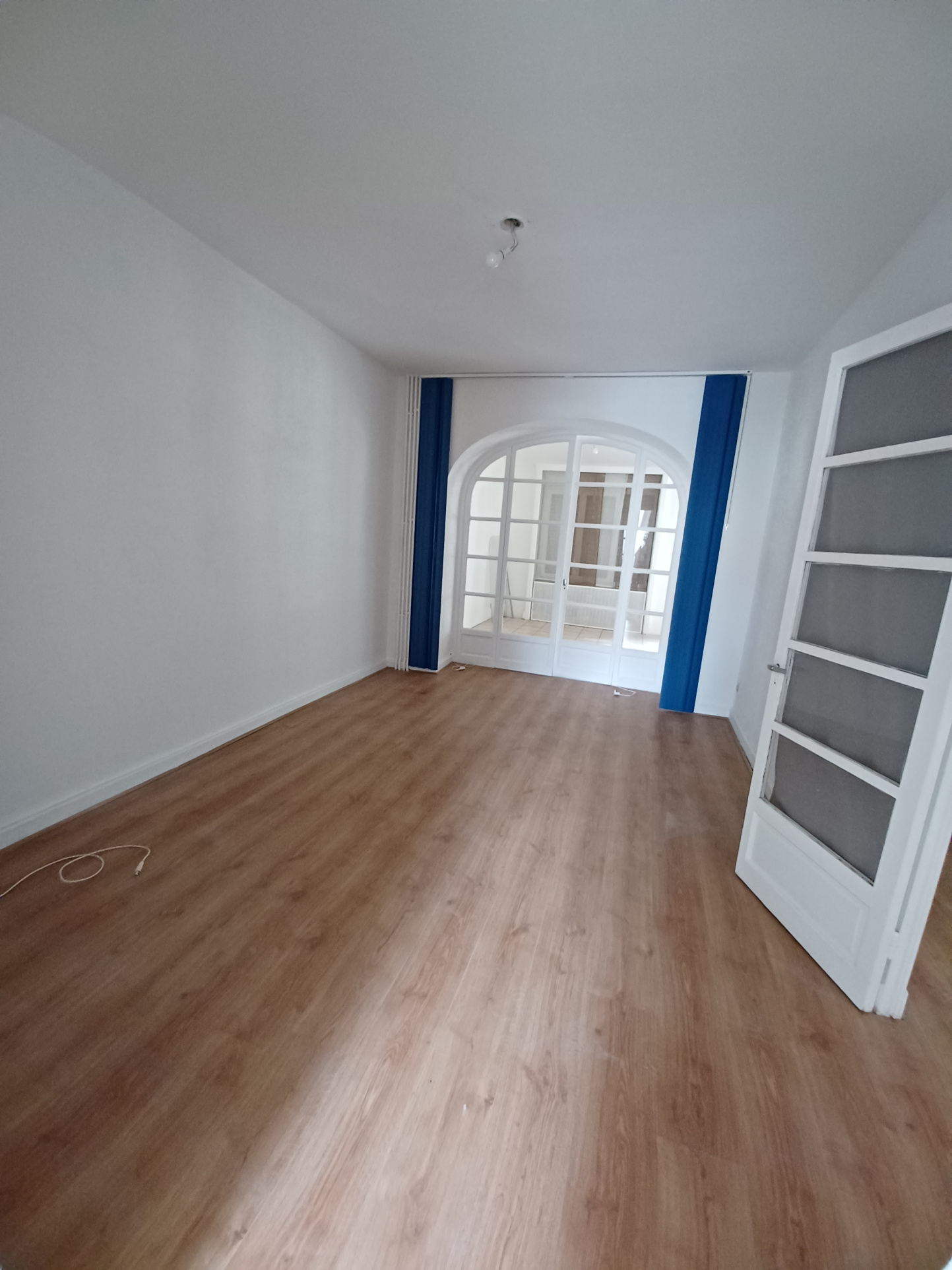 Appartement rénové avec jardin