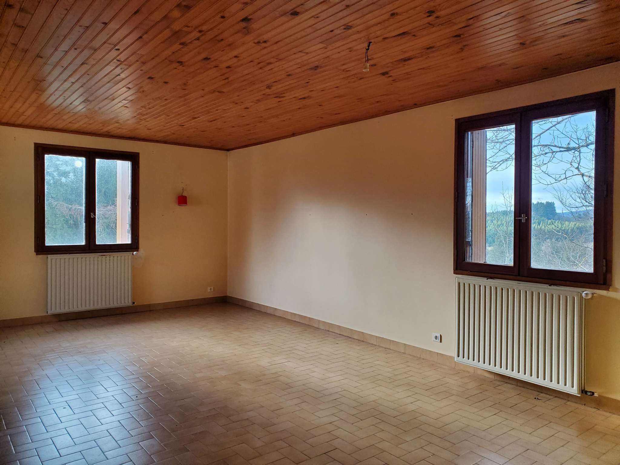 Villa avec 3 000 m2 de terrain attenant