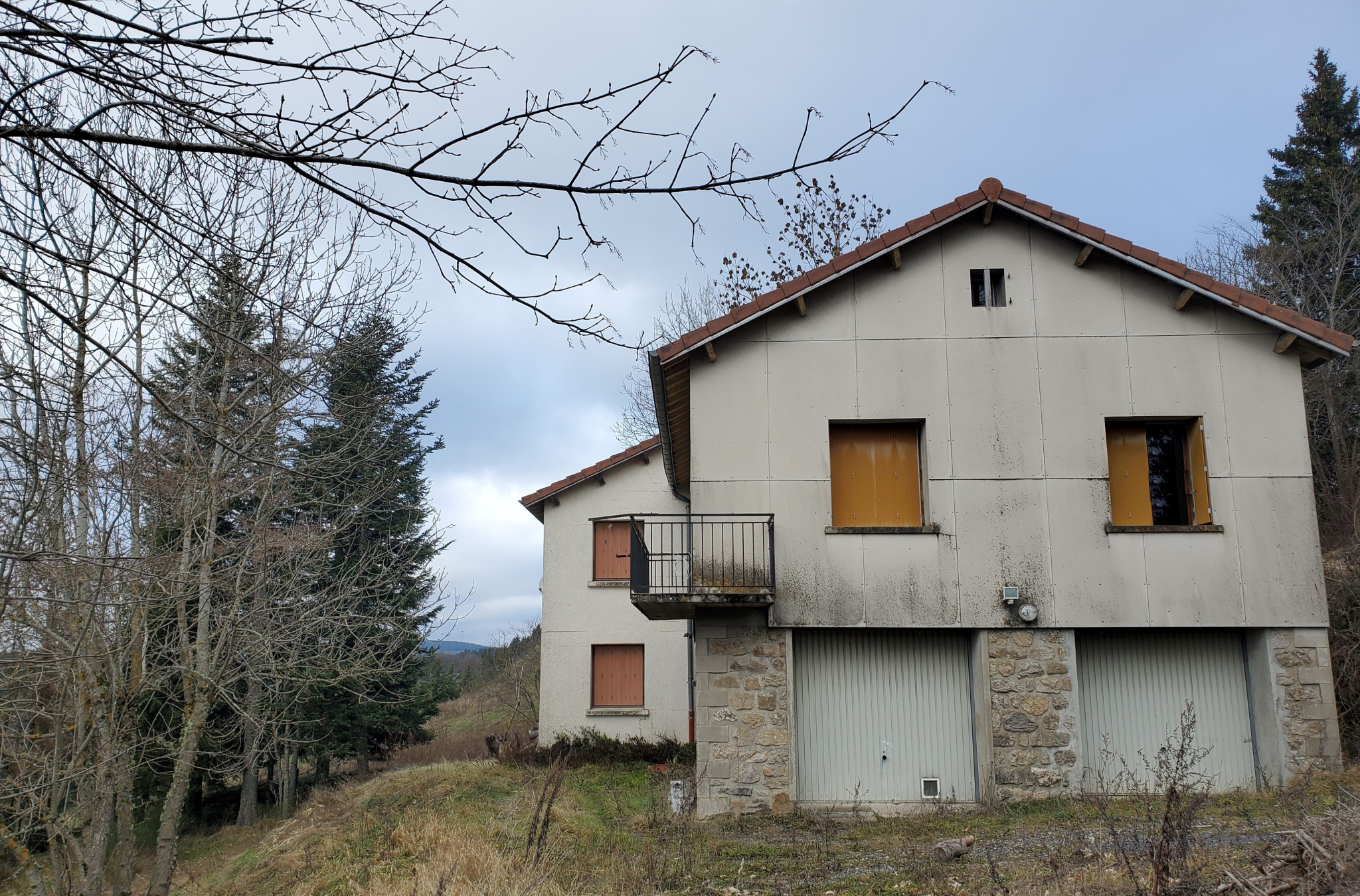 Villa avec 3 000 m2 de terrain attenant